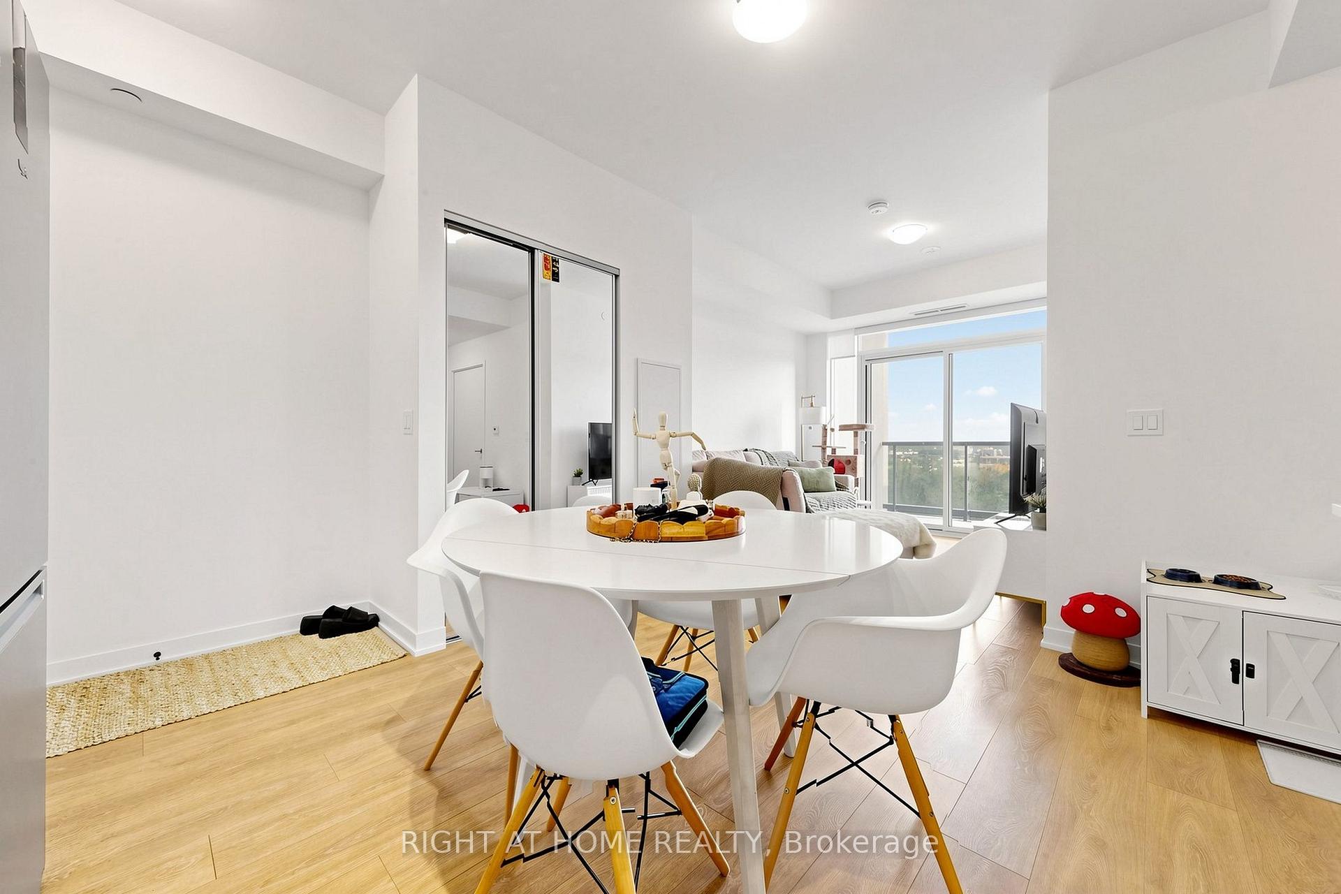 Photo 18 of Unit 909, 474 Caldari Road, Vaughan, Concord — HOMEH