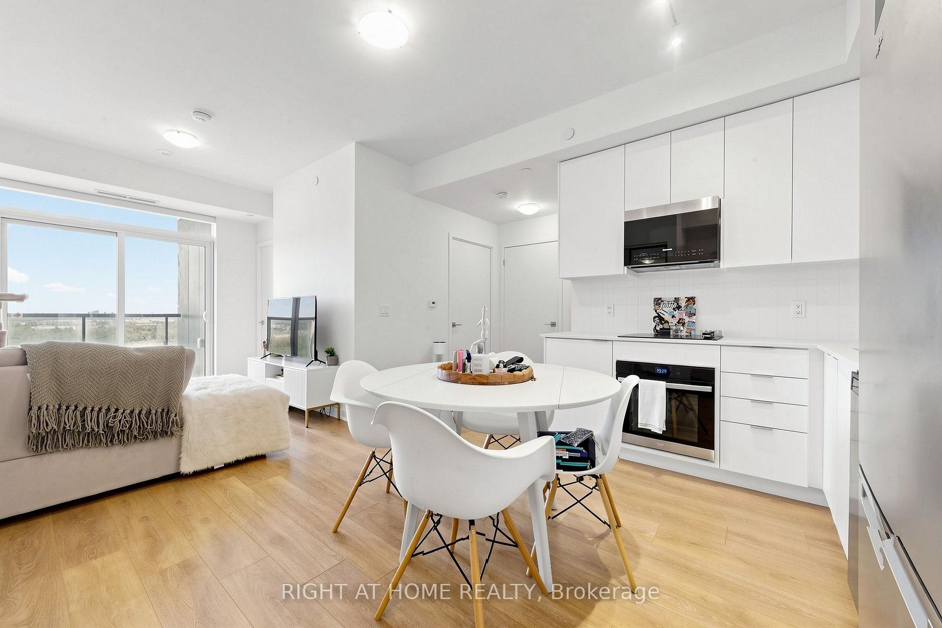 Photo 21 of Unit 909, 474 Caldari Road, Vaughan, Concord — HOMEH