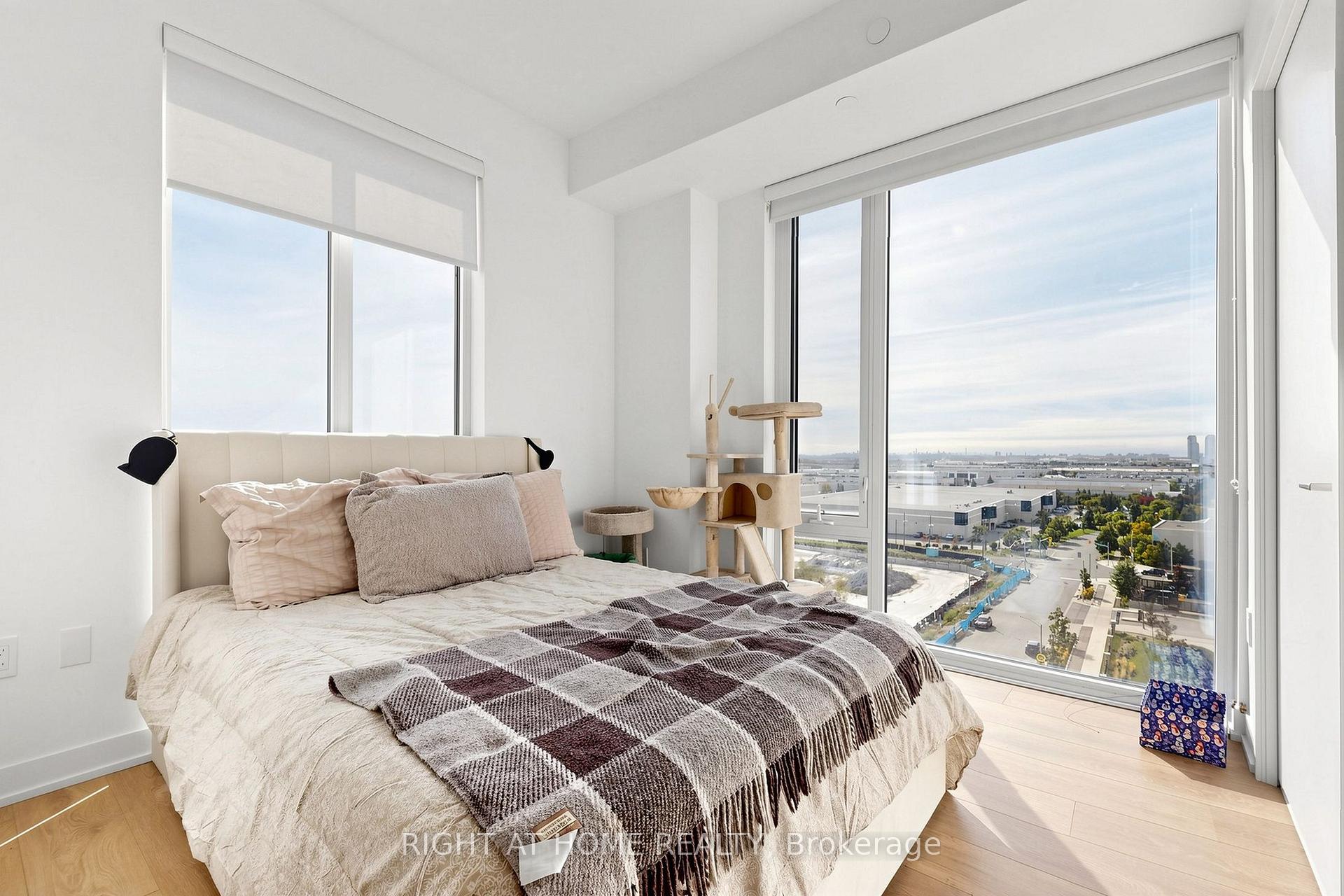Photo 22 of Unit 909, 474 Caldari Road, Vaughan, Concord — HOMEH