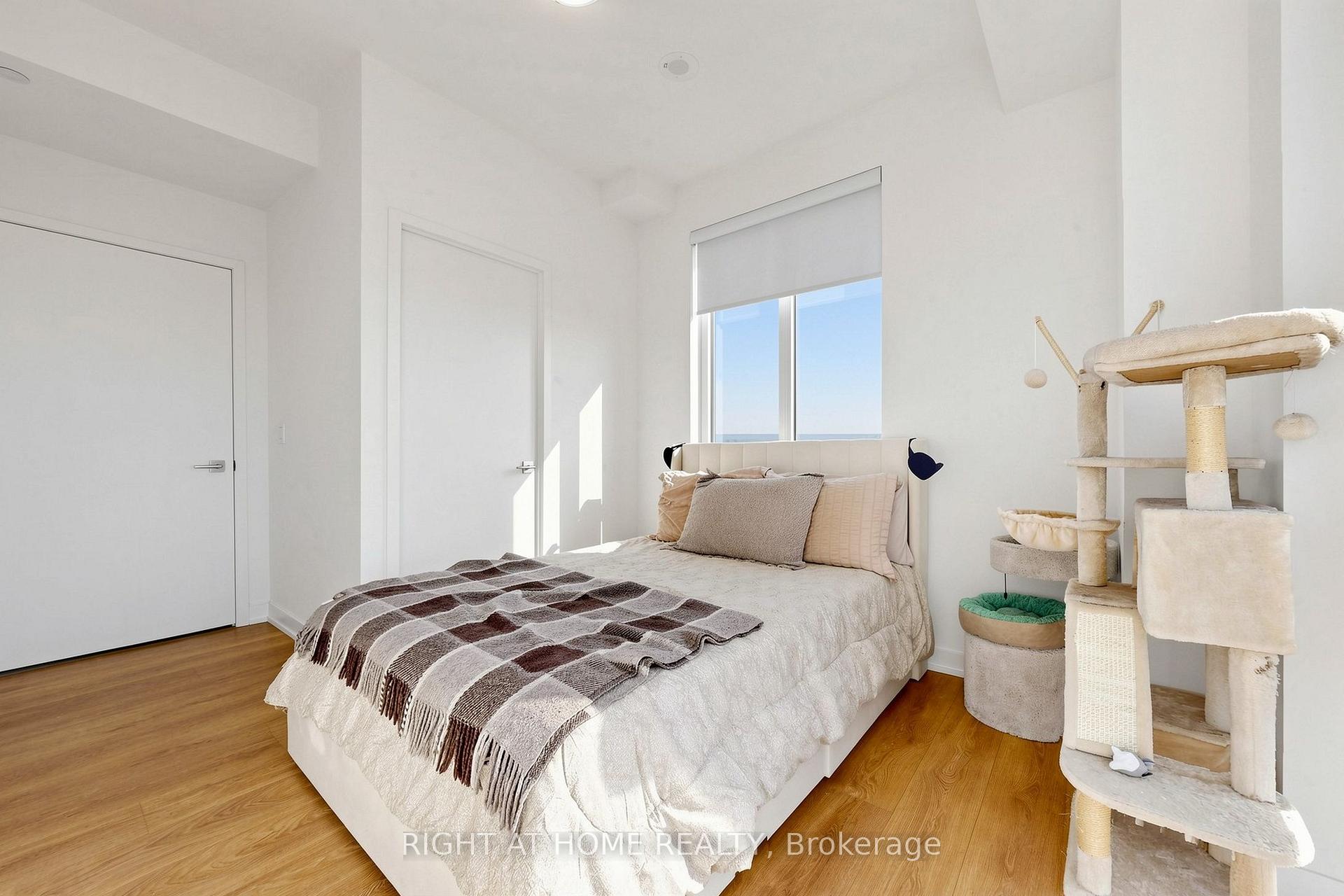 Photo 23 of Unit 909, 474 Caldari Road, Vaughan, Concord — HOMEH