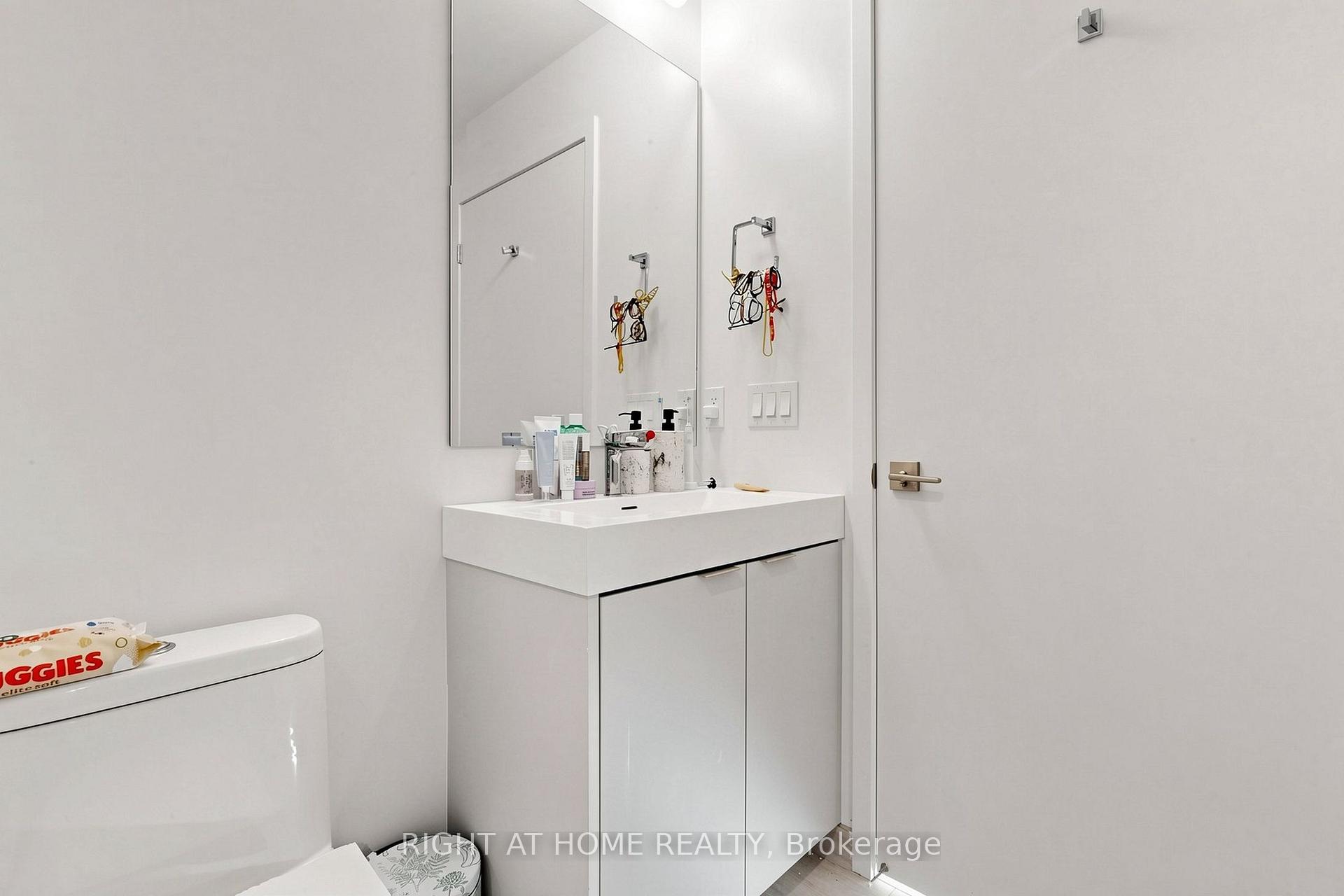 Photo 26 of Unit 909, 474 Caldari Road, Vaughan, Concord — HOMEH
