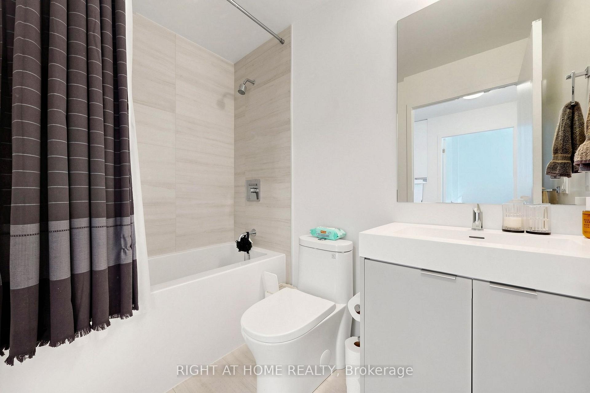 Photo 30 of Unit 909, 474 Caldari Road, Vaughan, Concord — HOMEH