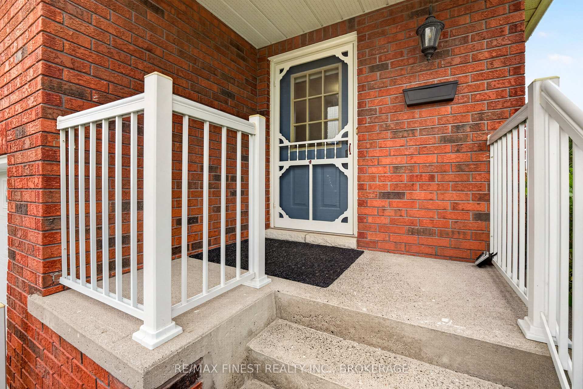 Photo 3 of 975 Ringstead Street, Kingston, City SouthWest — HOMEH