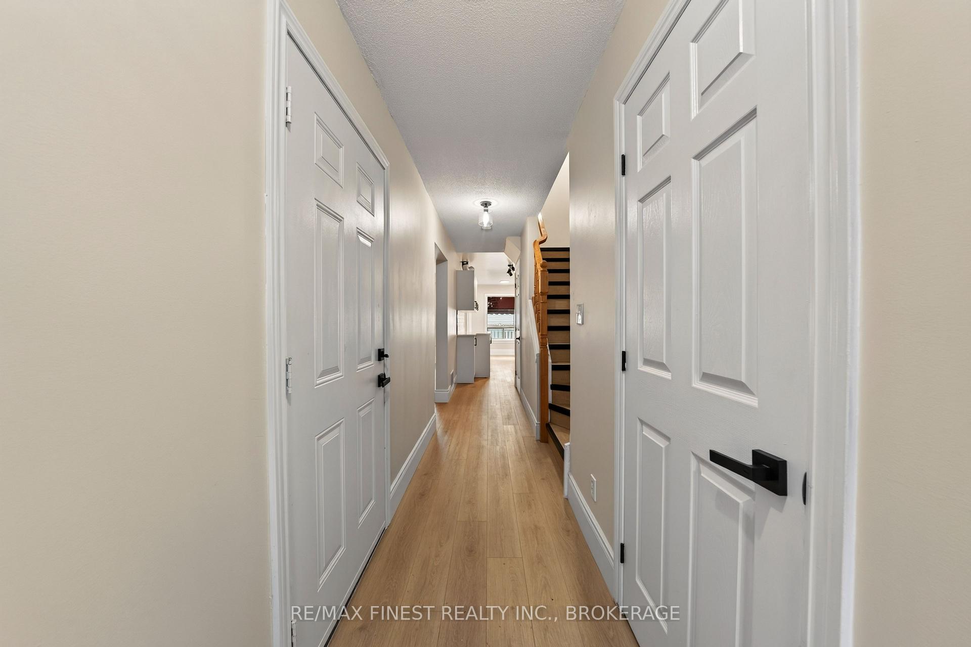 Photo 4 of 975 Ringstead Street, Kingston, City SouthWest — HOMEH