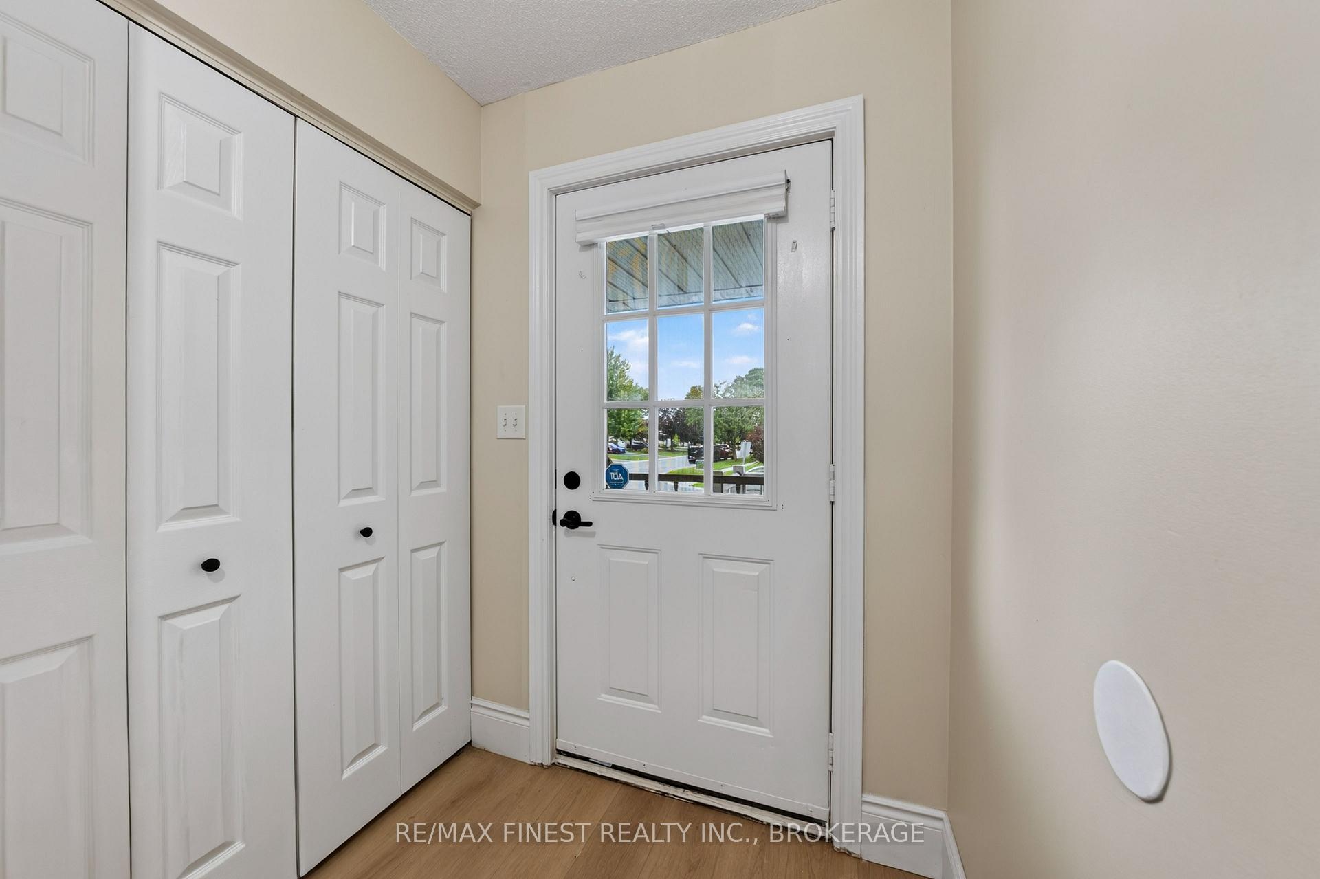 Photo 5 of 975 Ringstead Street, Kingston, City SouthWest — HOMEH