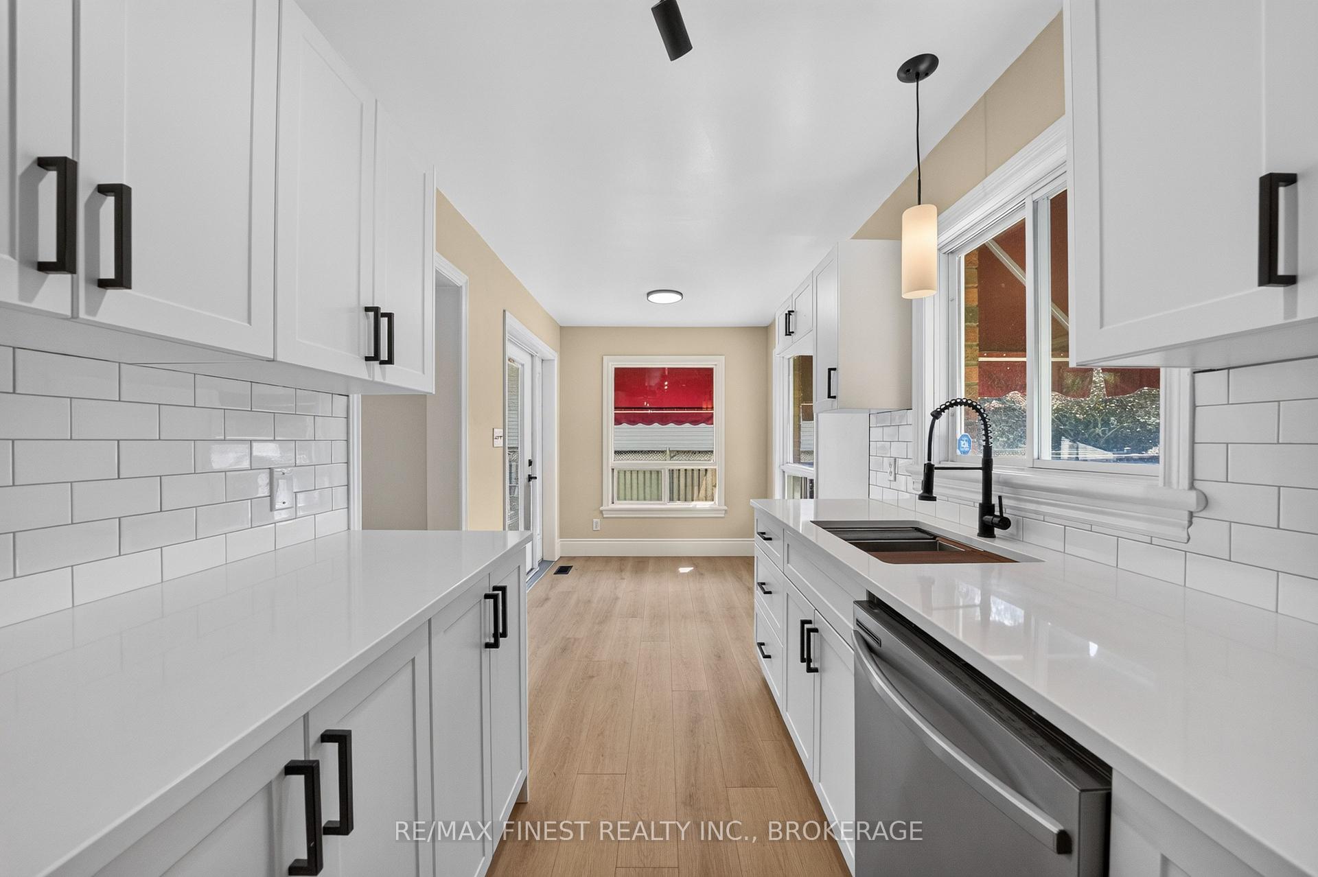 Photo 9 of 975 Ringstead Street, Kingston, City SouthWest — HOMEH