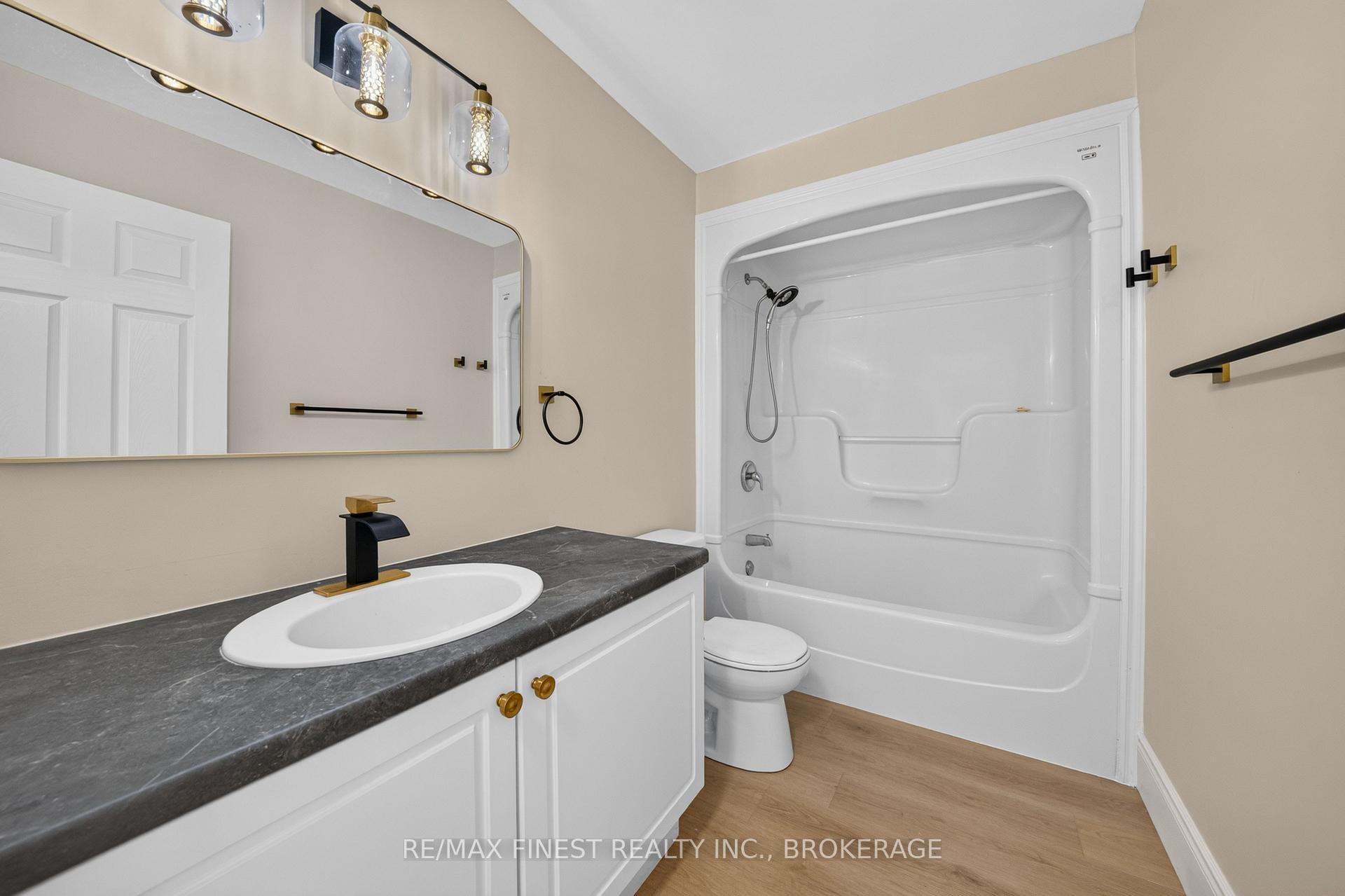 Photo 20 of 975 Ringstead Street, Kingston, City SouthWest — HOMEH