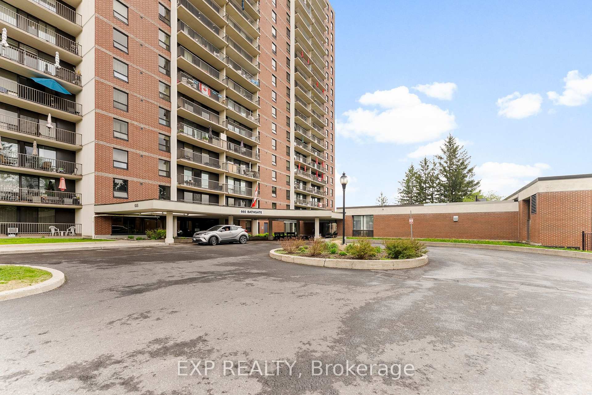 Photo of Unit 1603, 665 Bathgate Drive
