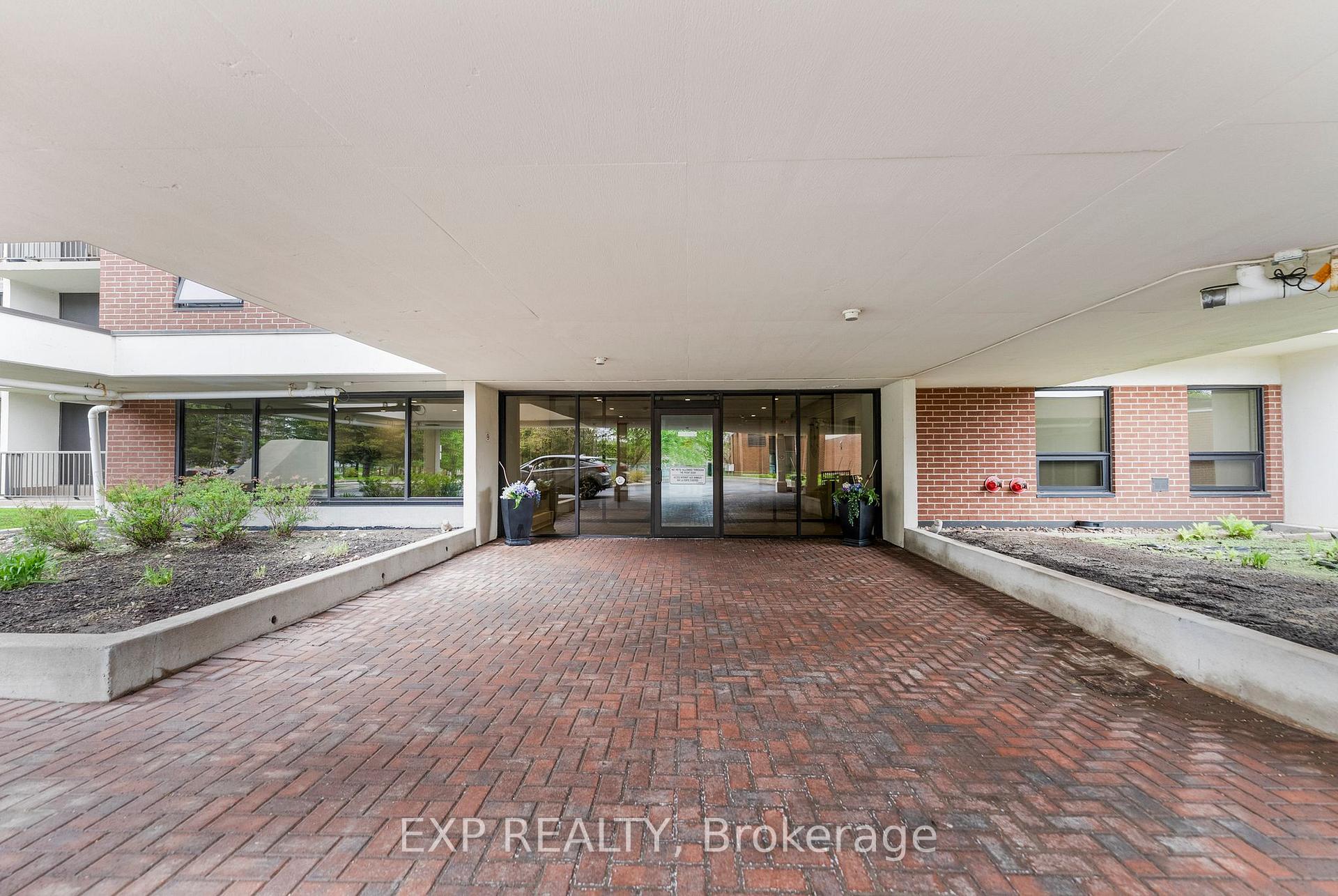 Photo 2 of Unit 1603, 665 Bathgate Drive, Ottawa, Carson Meadows — HOMEH