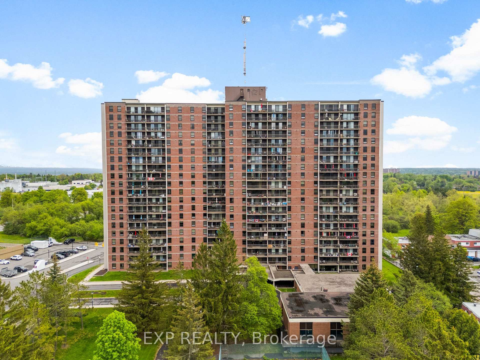 Photo 3 of Unit 1603, 665 Bathgate Drive, Ottawa, Carson Meadows — HOMEH