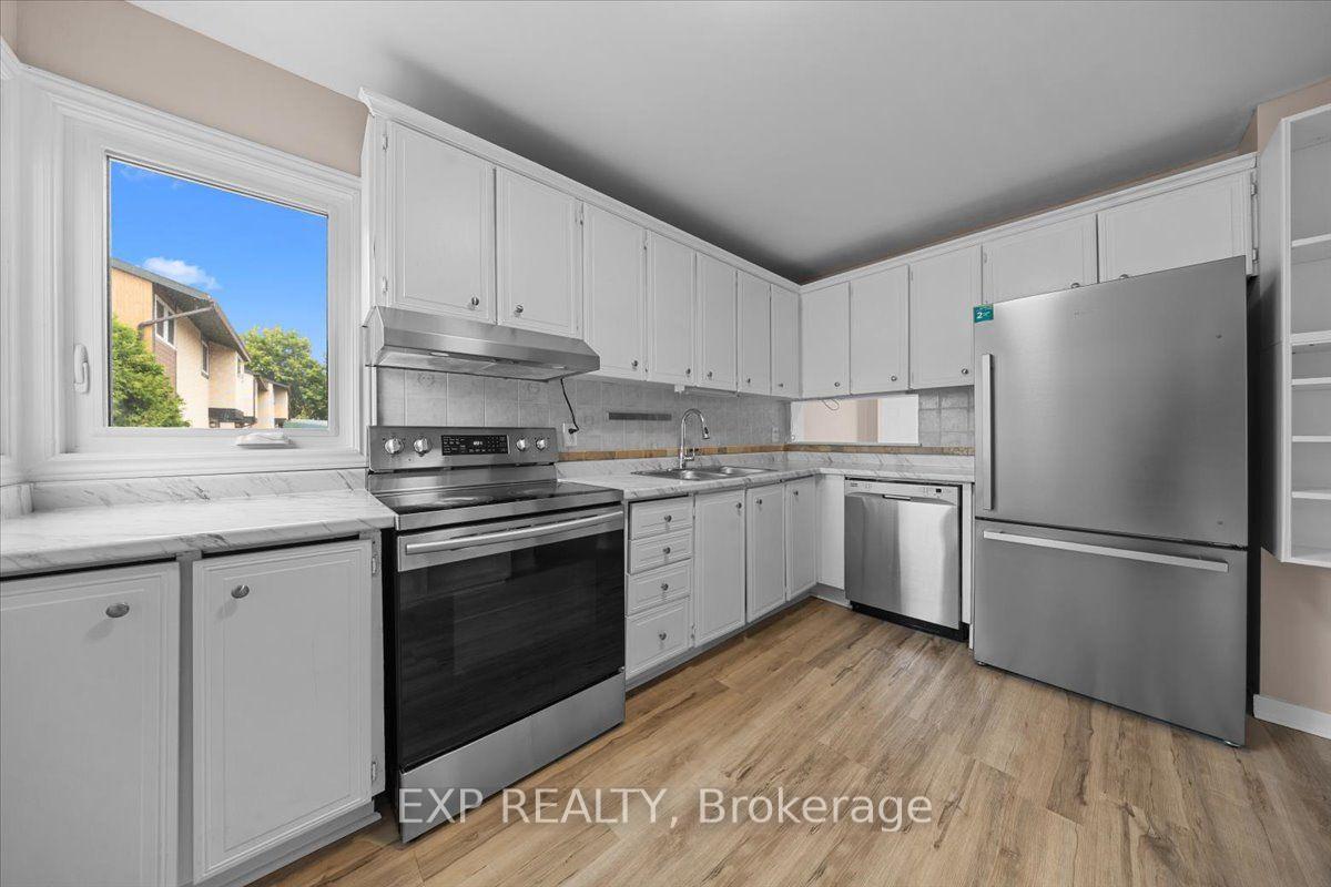 Photo 7 of 1449 Ridgebrook Drive, Ottawa, Pineview — HOMEH