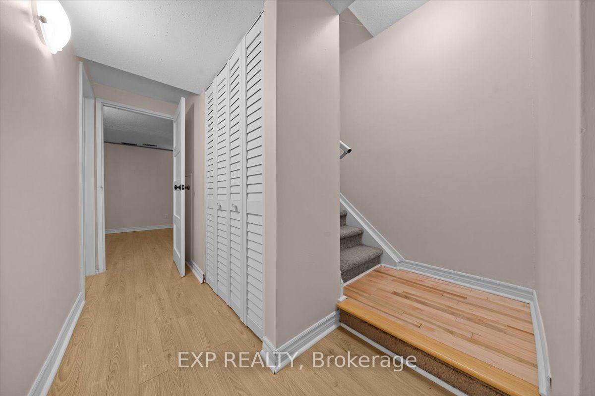 Photo 22 of 1449 Ridgebrook Drive, Ottawa, Pineview — HOMEH