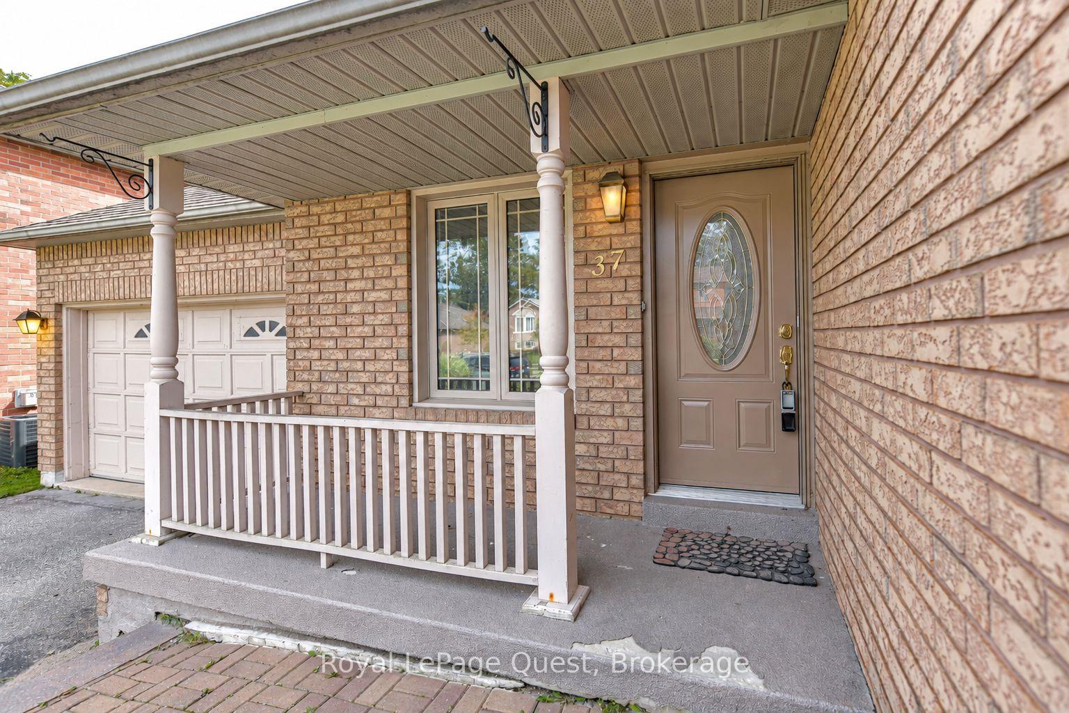Photo 3 of 37 Ashton Street, Orillia — HOMEH