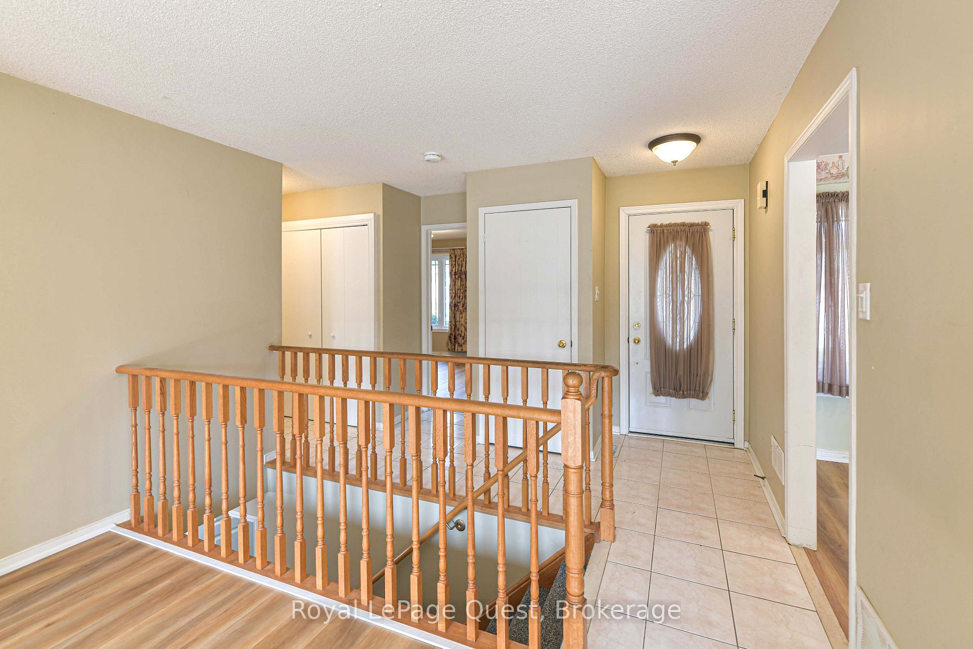 Photo 5 of 37 Ashton Street, Orillia — HOMEH