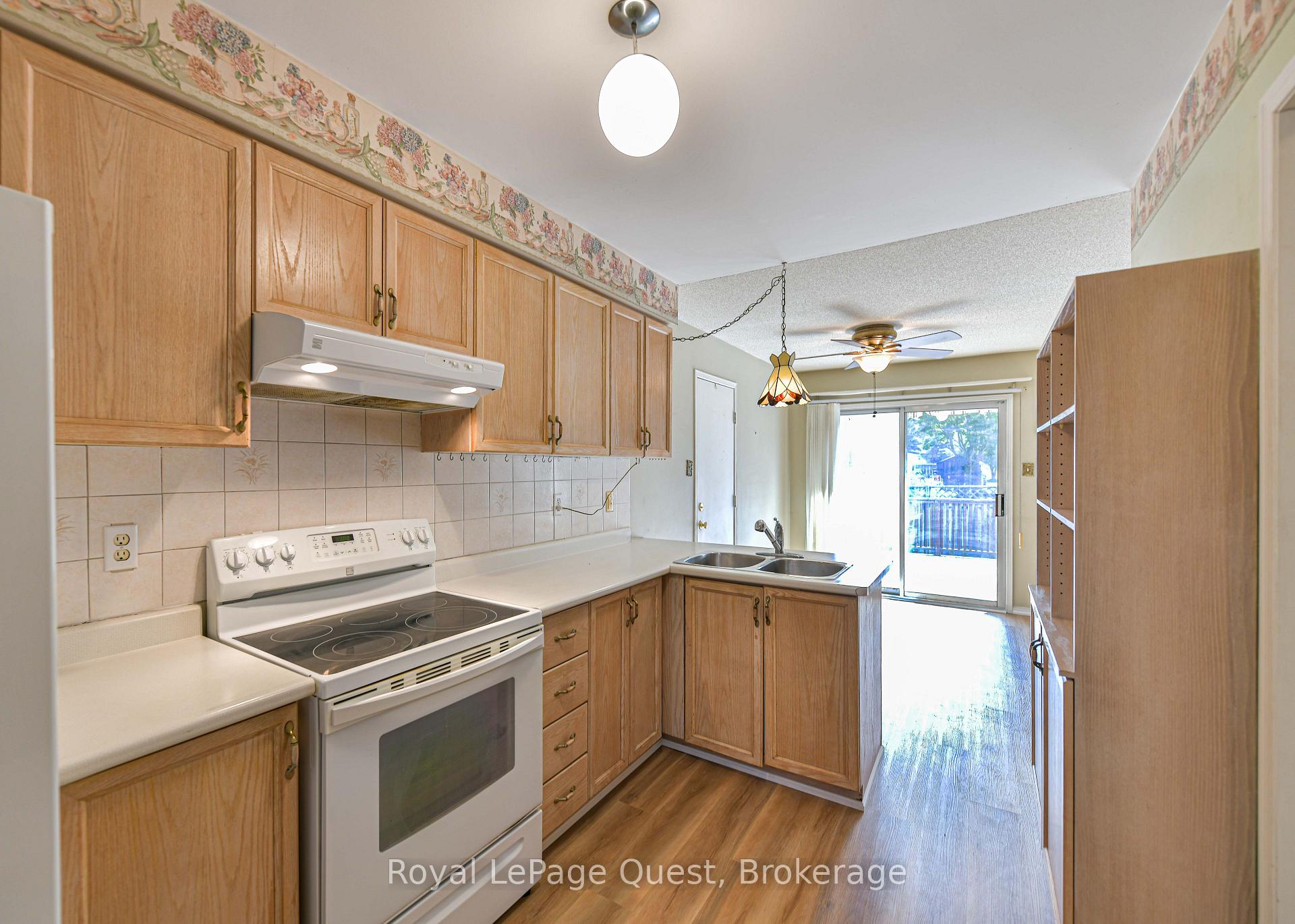Photo 9 of 37 Ashton Street, Orillia — HOMEH