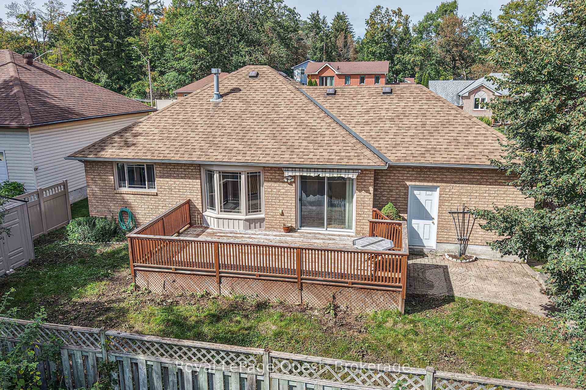 Photo 35 of 37 Ashton Street, Orillia — HOMEH