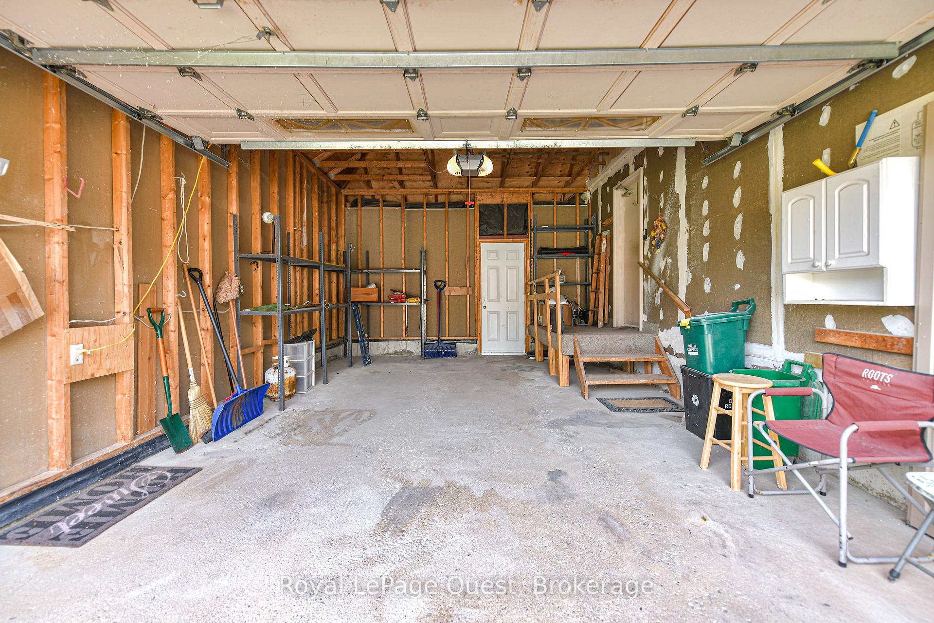 Photo 40 of 37 Ashton Street, Orillia — HOMEH