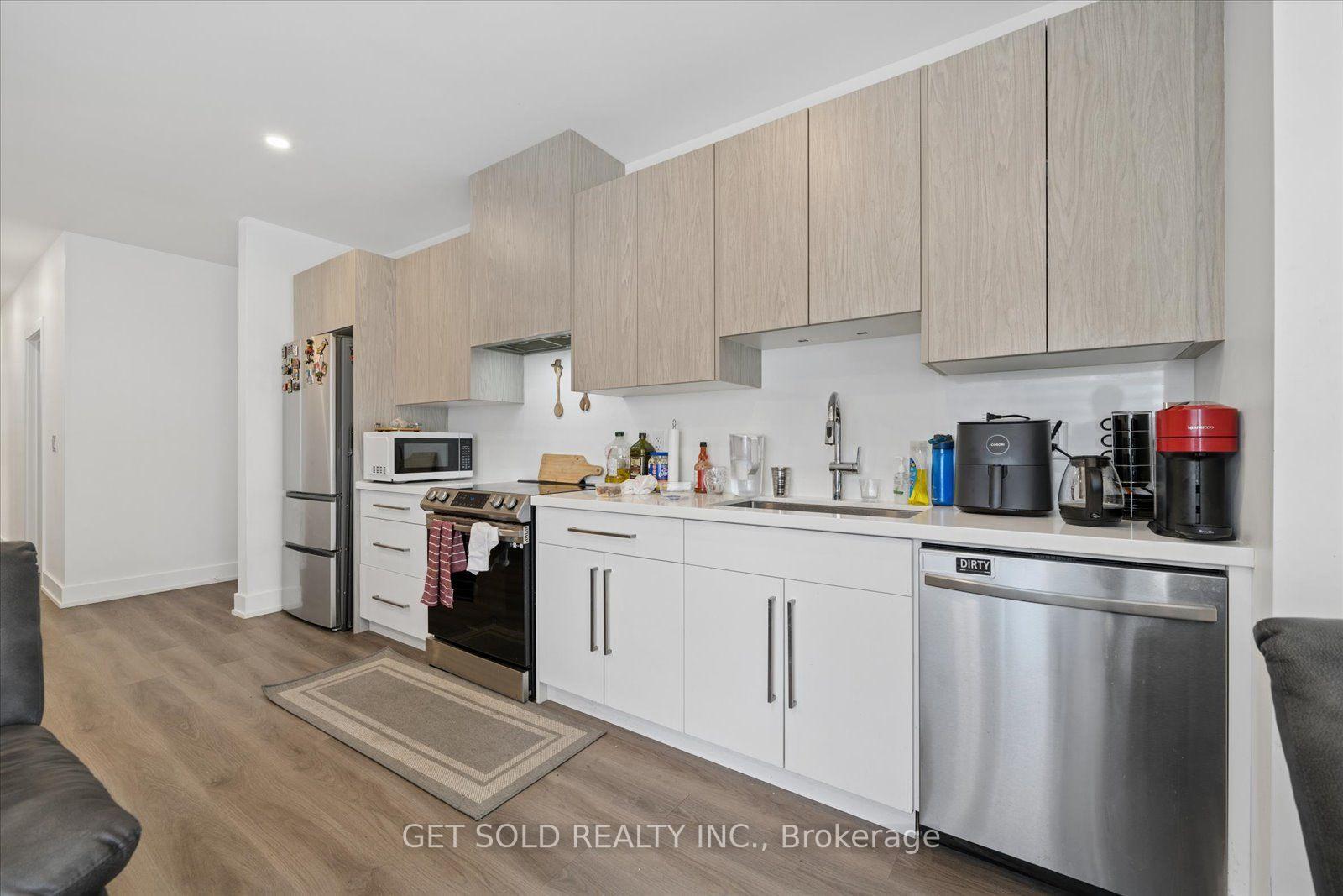 Photo 6 of 15 Burrard Road, Etobicoke, Elms-Old Rexdale — HOMEH