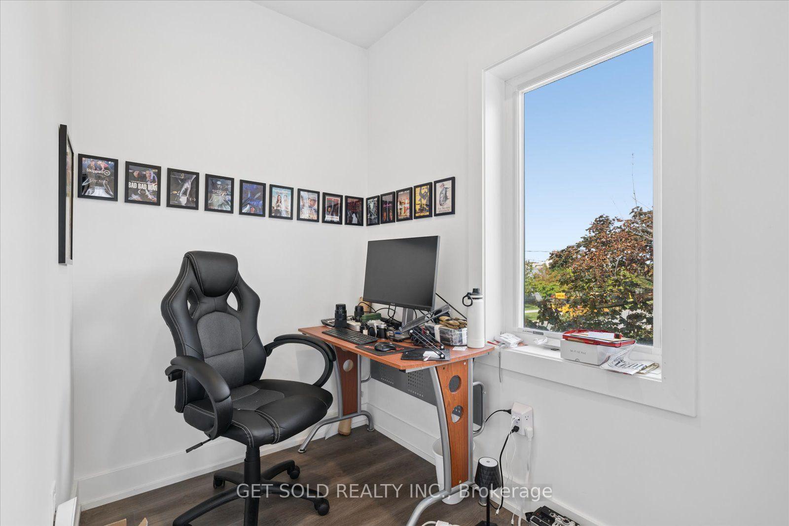 Photo 23 of 15 Burrard Road, Etobicoke, Elms-Old Rexdale — HOMEH