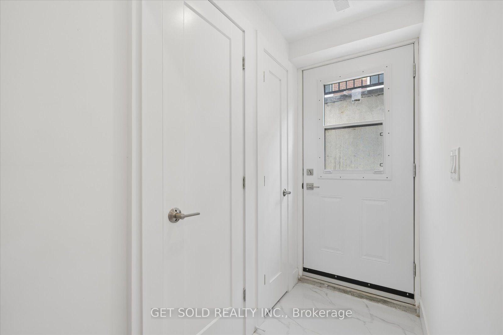 Photo 42 of 15 Burrard Road, Etobicoke, Elms-Old Rexdale — HOMEH