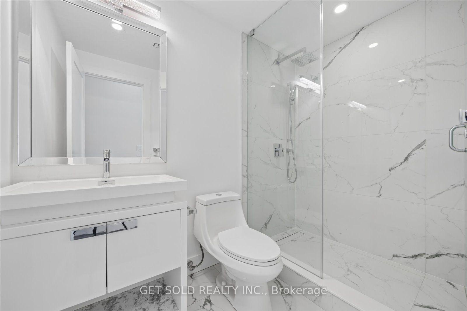 Photo 47 of 15 Burrard Road, Etobicoke, Elms-Old Rexdale — HOMEH
