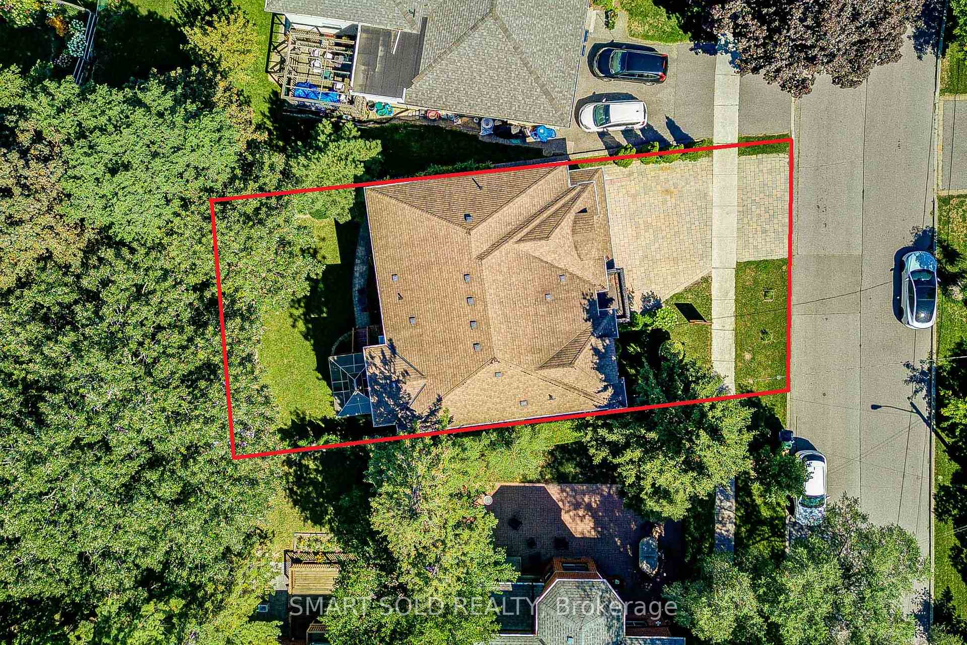 Photo 5 of 6 Brill Crescent, North York, Newtonbrook West — HOMEH