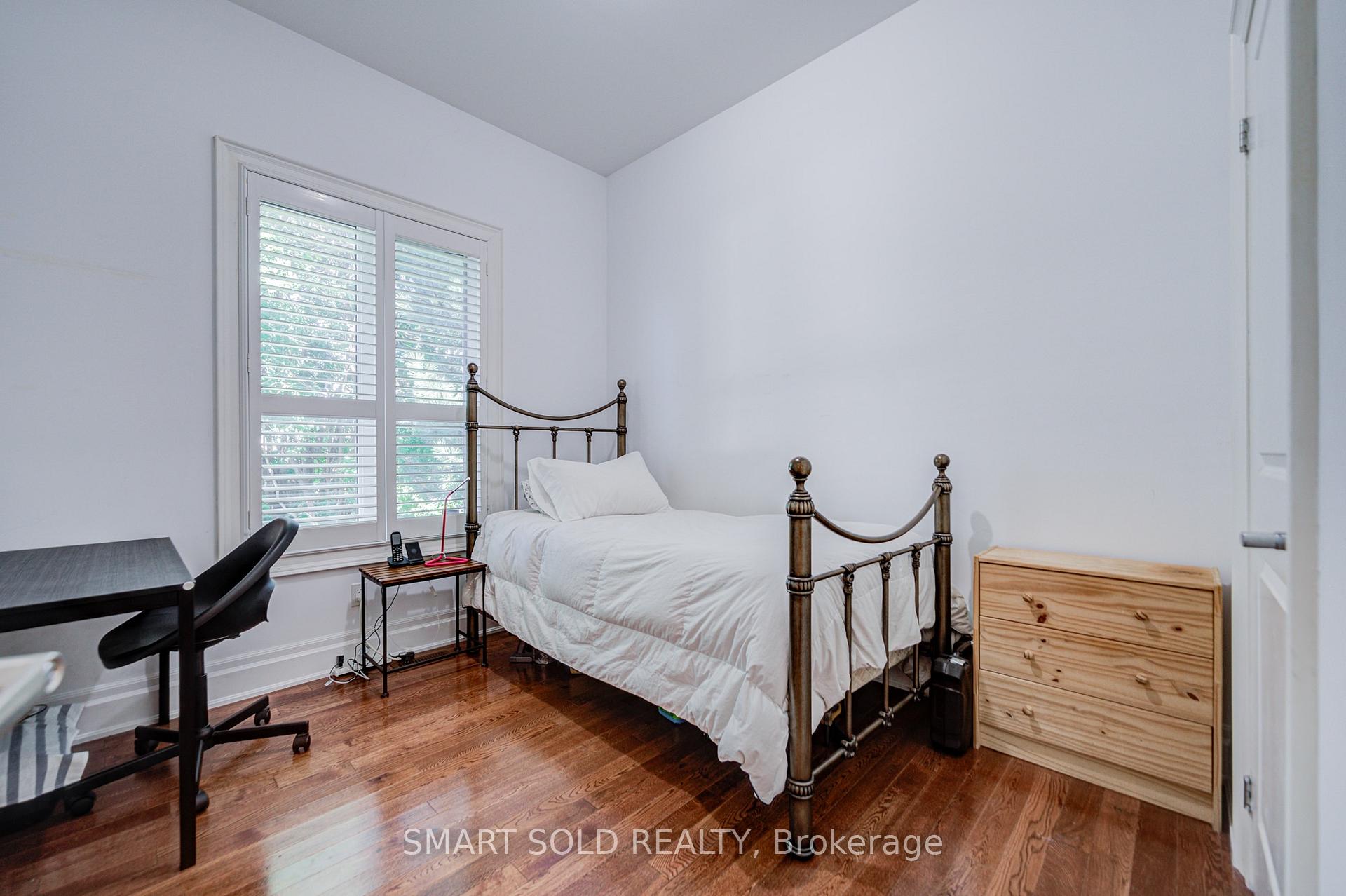 Photo 19 of 6 Brill Crescent, North York, Newtonbrook West — HOMEH