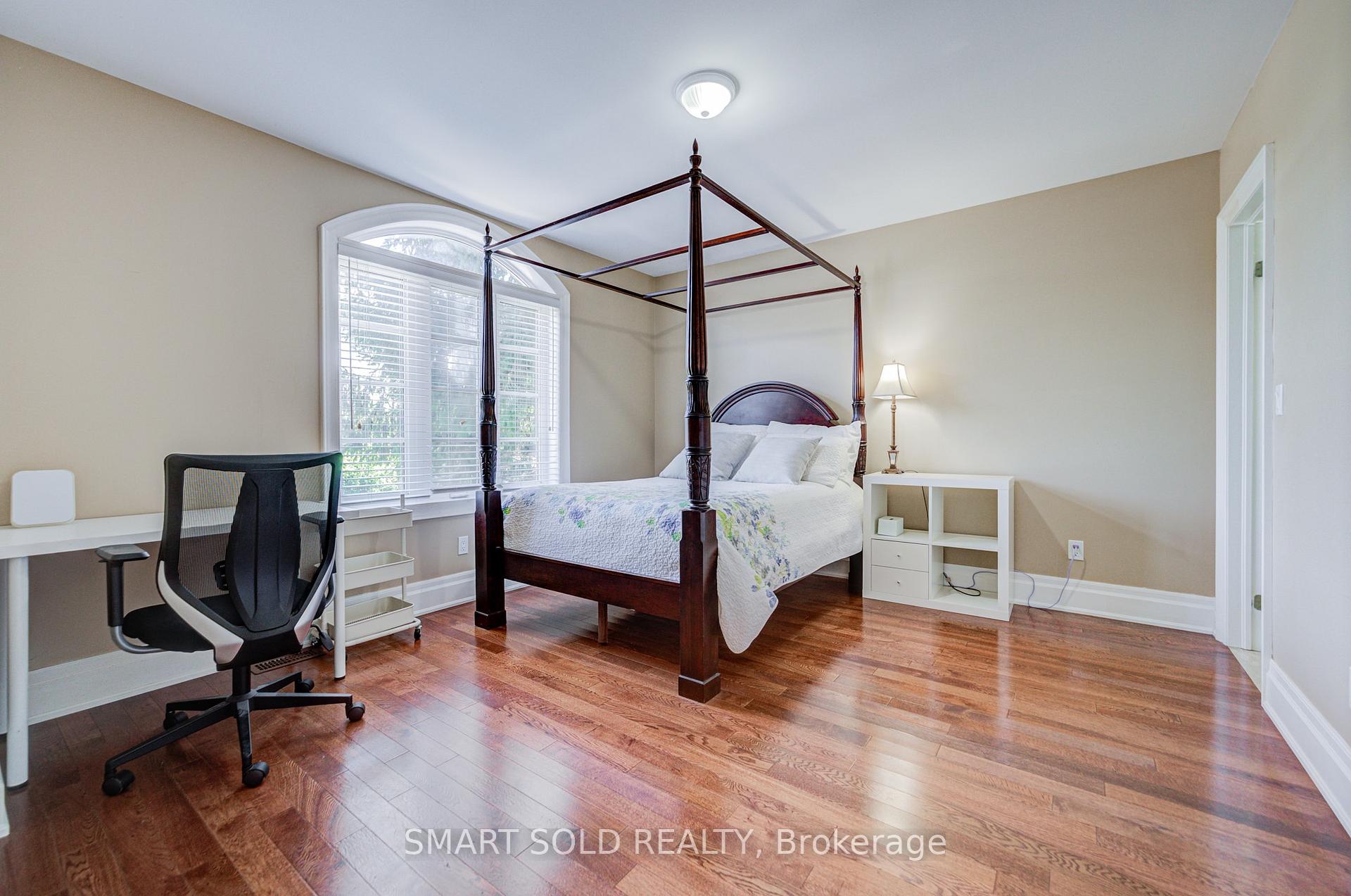 Photo 32 of 6 Brill Crescent, North York, Newtonbrook West — HOMEH