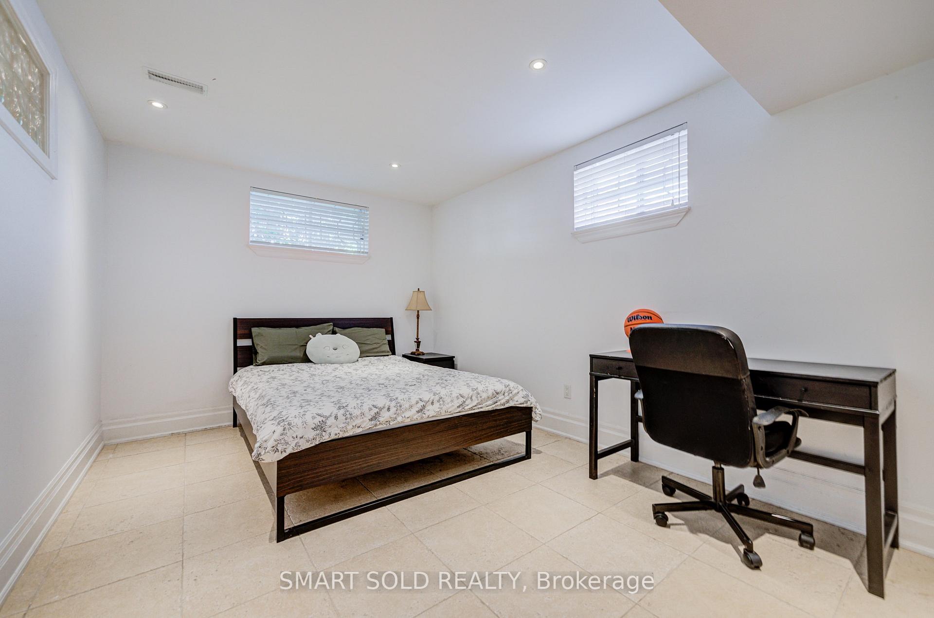 Photo 38 of 6 Brill Crescent, North York, Newtonbrook West — HOMEH
