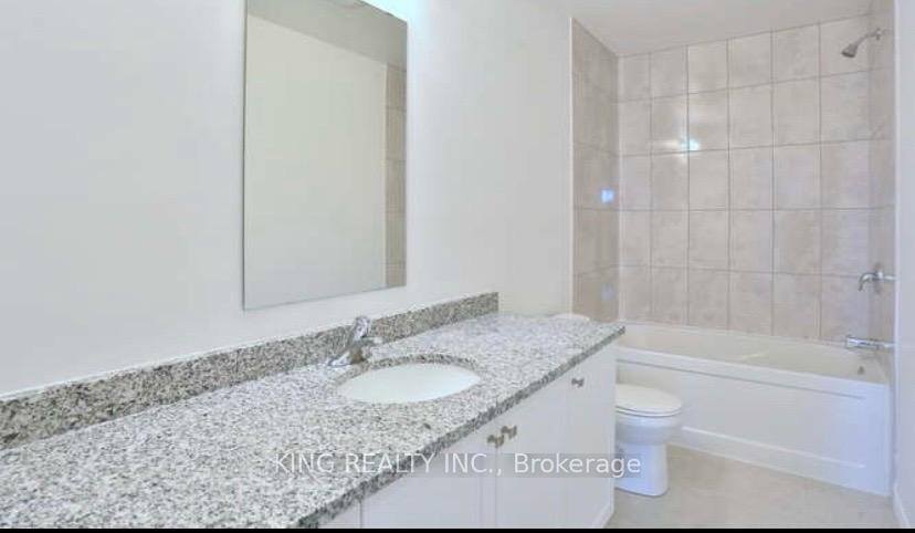 Photo 16 of 925 Tartan Court, Kitchener, Huron Park — HOMEH