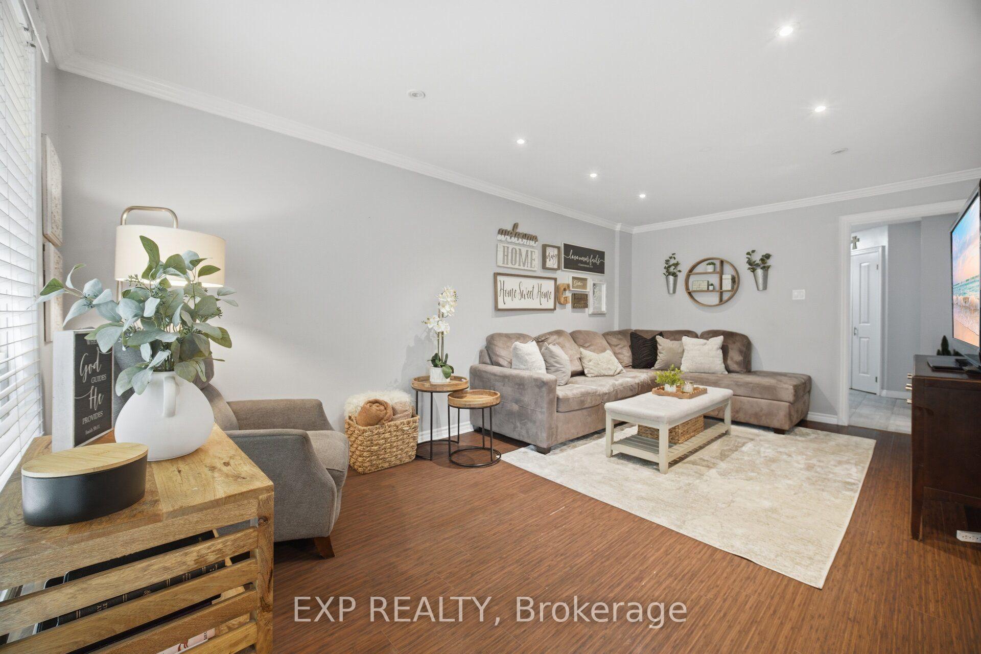 Photo 7 of 14 Royal Palm Drive, Brampton, Heart Lake East — HOMEH