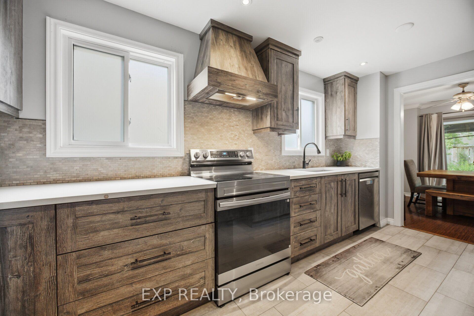 Photo 14 of 14 Royal Palm Drive, Brampton, Heart Lake East — HOMEH
