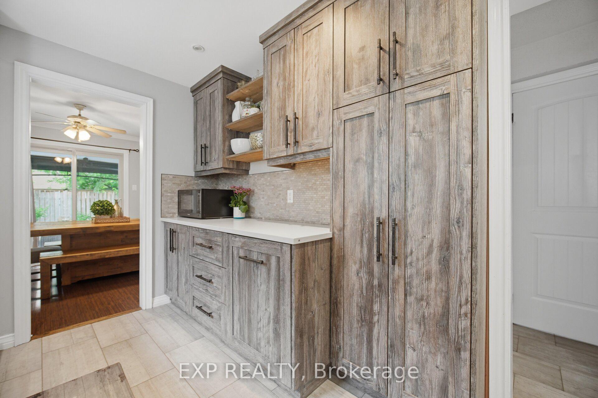 Photo 15 of 14 Royal Palm Drive, Brampton, Heart Lake East — HOMEH