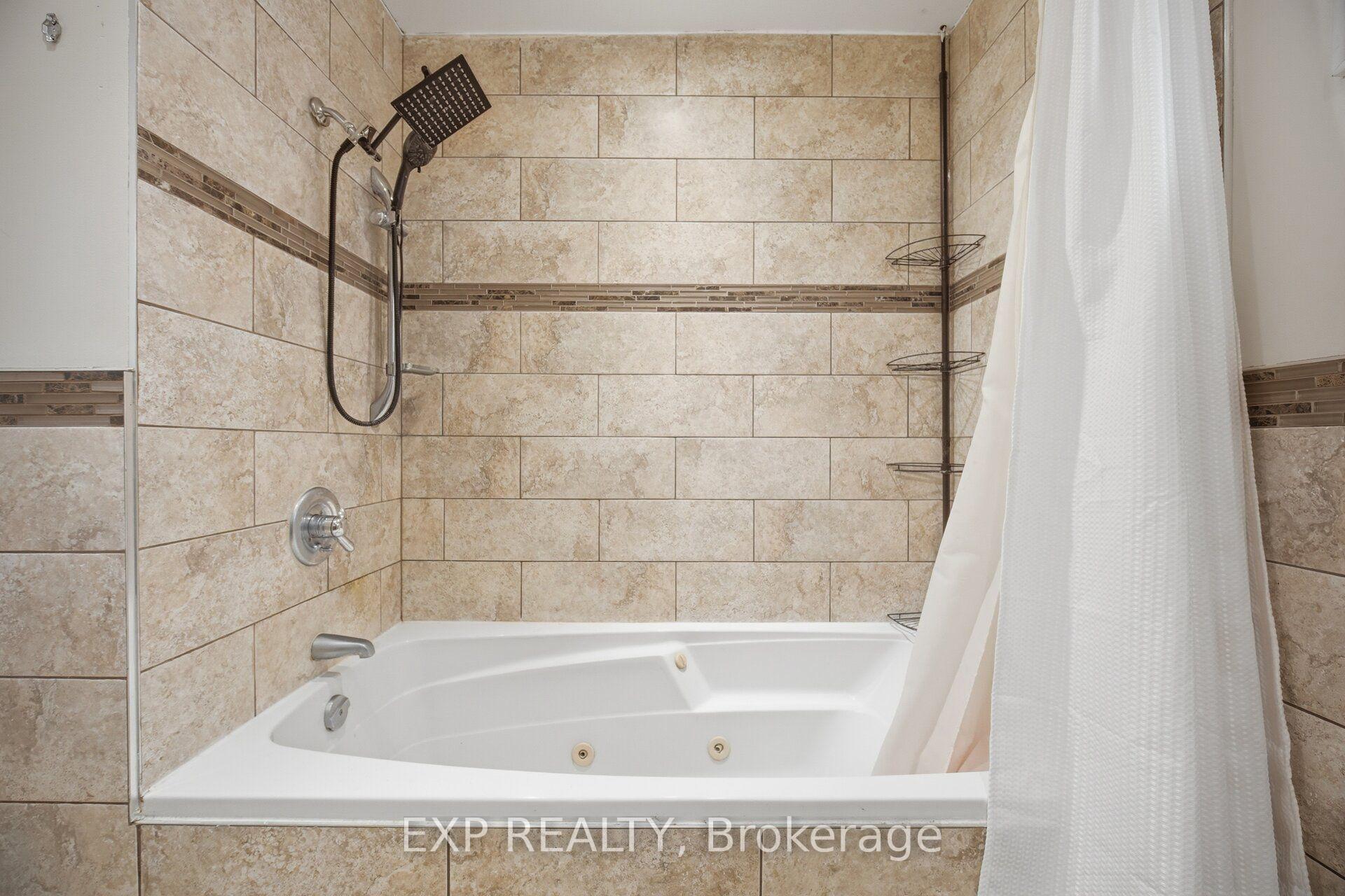 Photo 28 of 14 Royal Palm Drive, Brampton, Heart Lake East — HOMEH