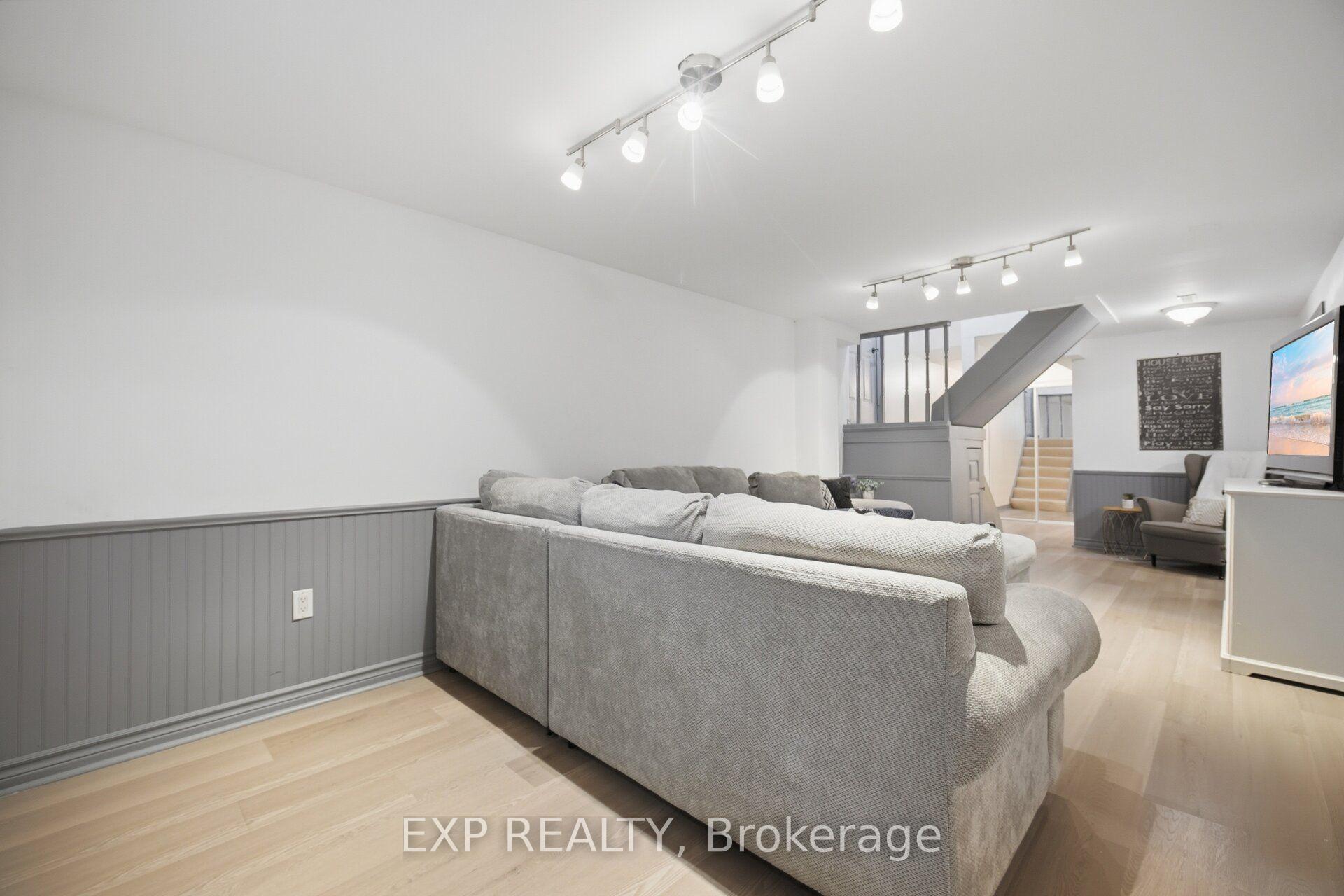 Photo 30 of 14 Royal Palm Drive, Brampton, Heart Lake East — HOMEH