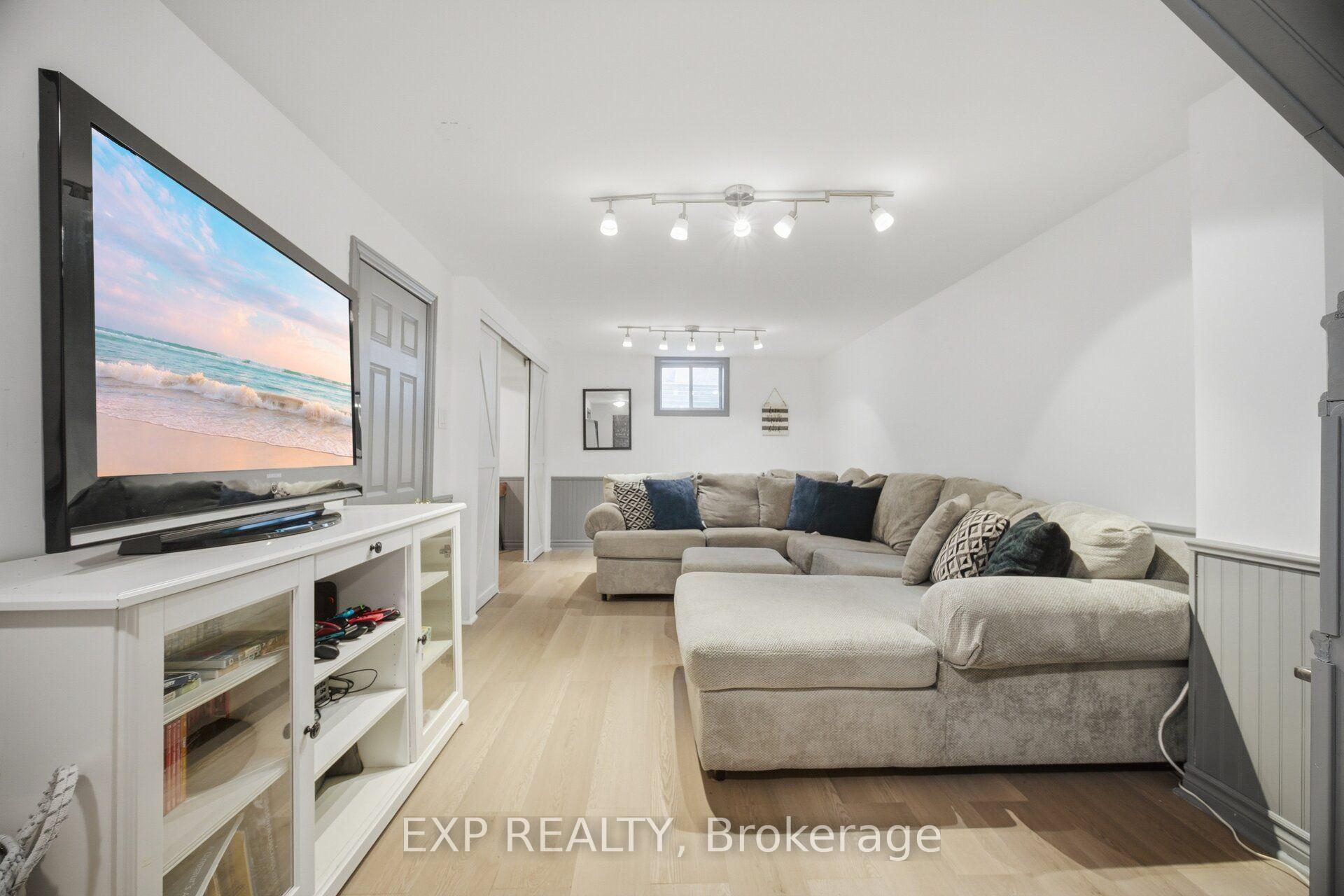 Photo 31 of 14 Royal Palm Drive, Brampton, Heart Lake East — HOMEH