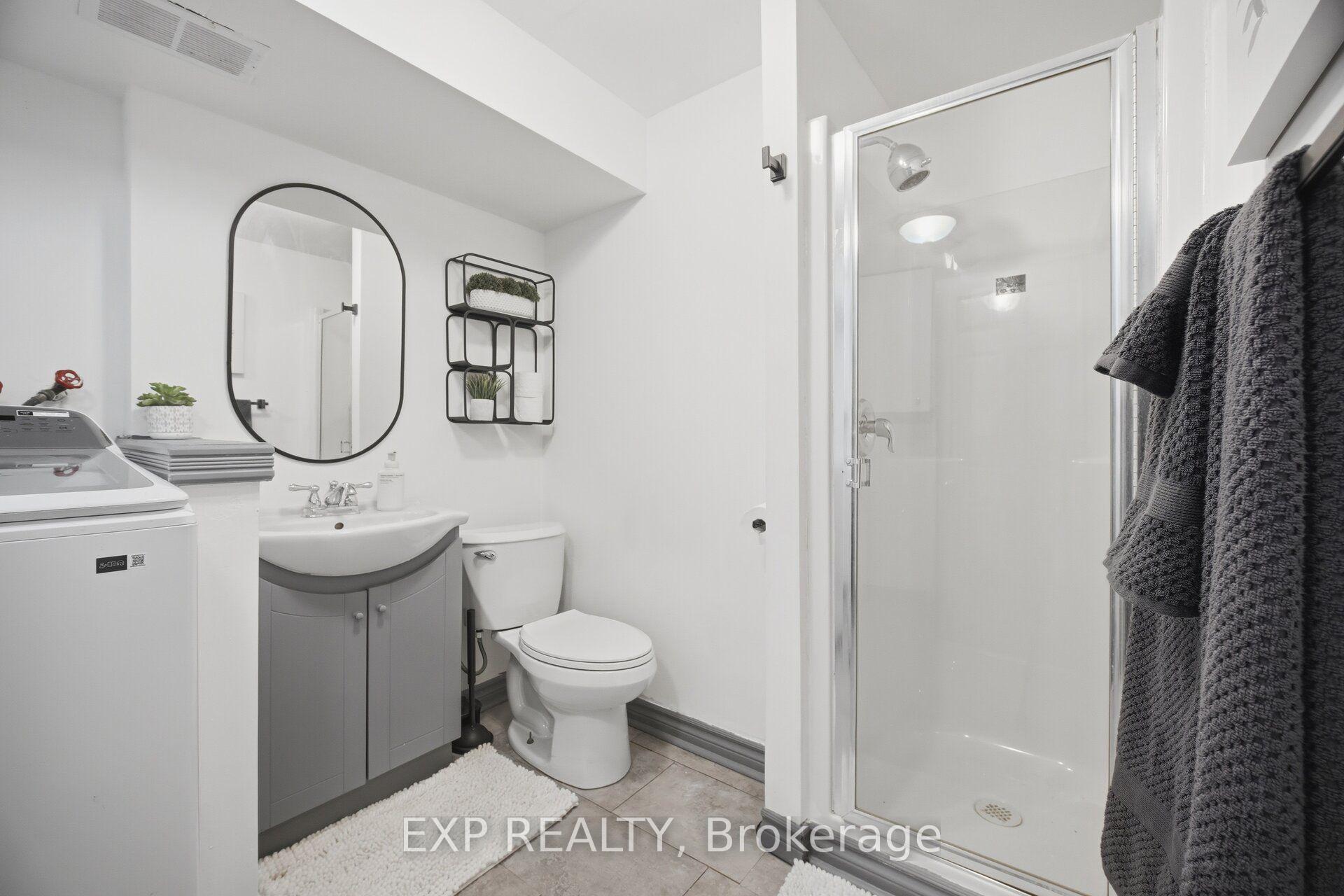 Photo 33 of 14 Royal Palm Drive, Brampton, Heart Lake East — HOMEH