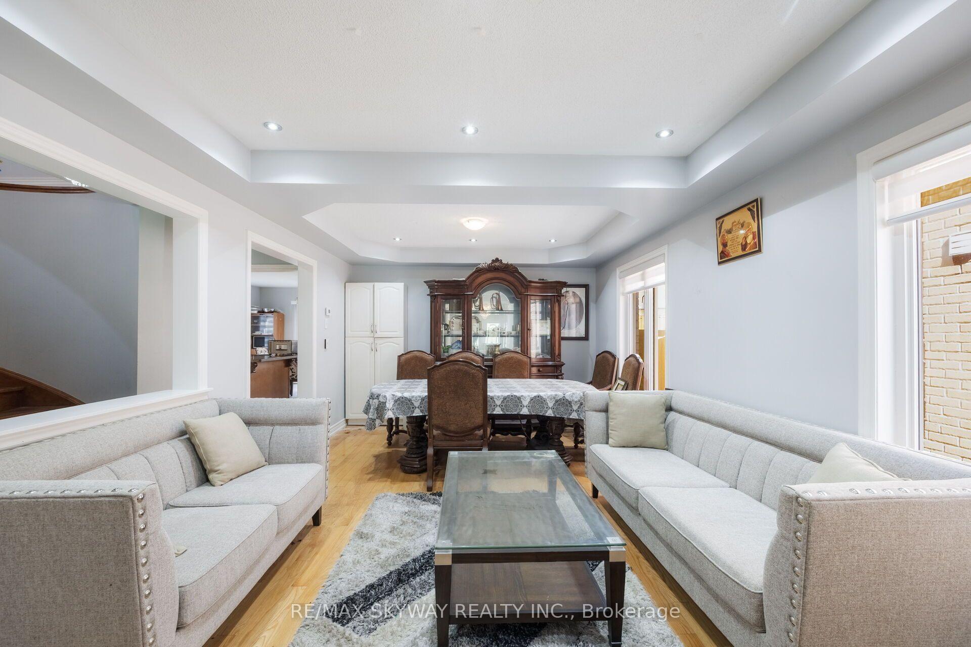 Photo 7 of 46 Don Minaker Drive, Brampton, Bram East — HOMEH
