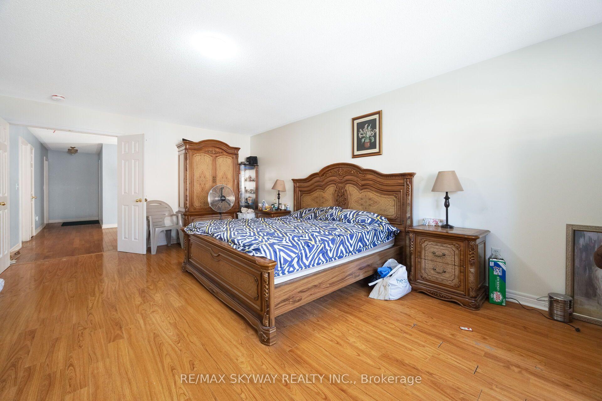 Photo 24 of 46 Don Minaker Drive, Brampton, Bram East — HOMEH
