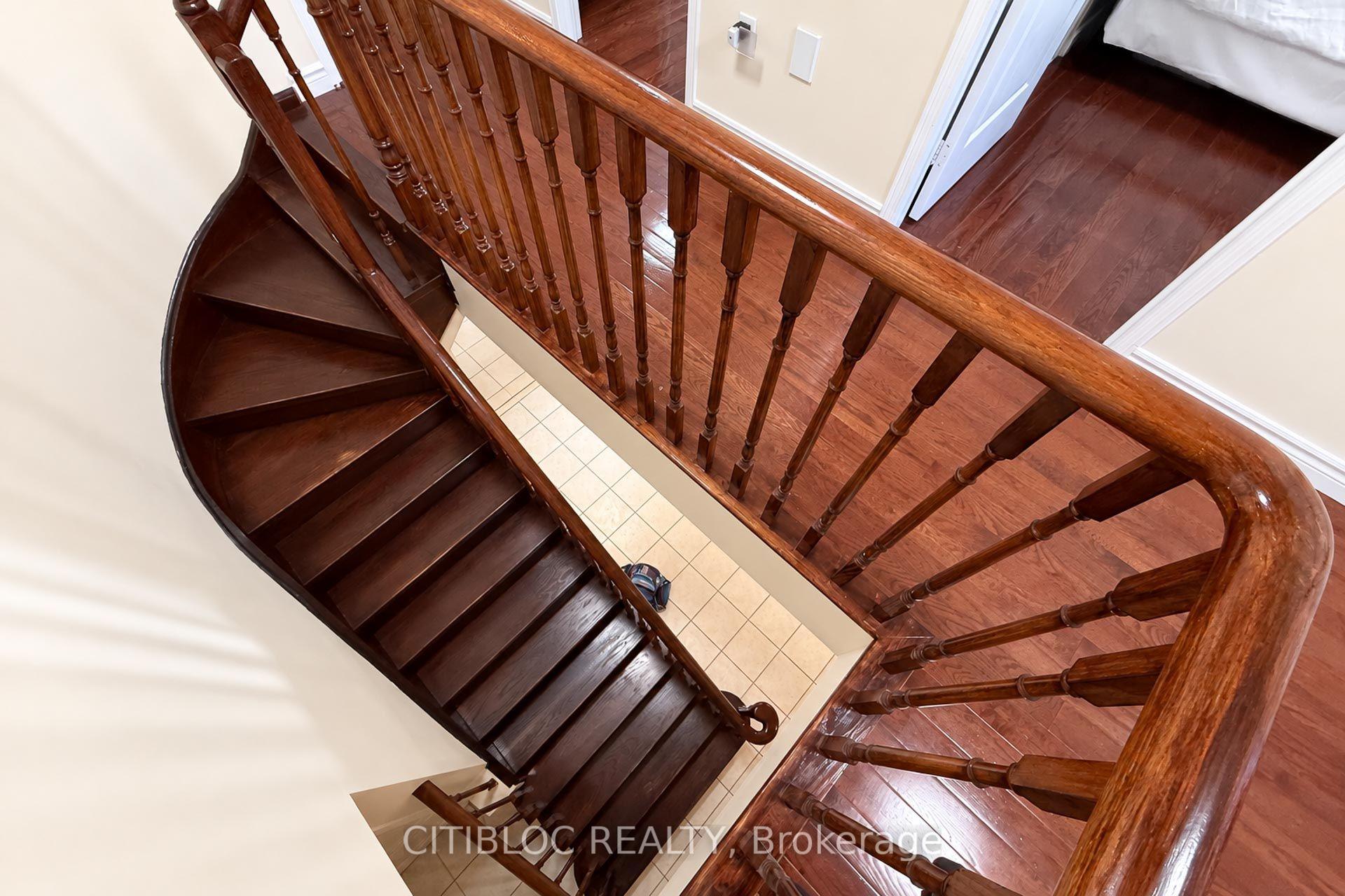 Photo 18 of 33 Desert View Crescent, Richmond Hill, Westbrook — HOMEH