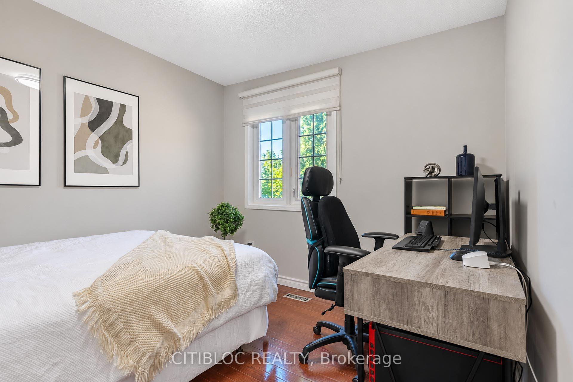 Photo 25 of 33 Desert View Crescent, Richmond Hill, Westbrook — HOMEH