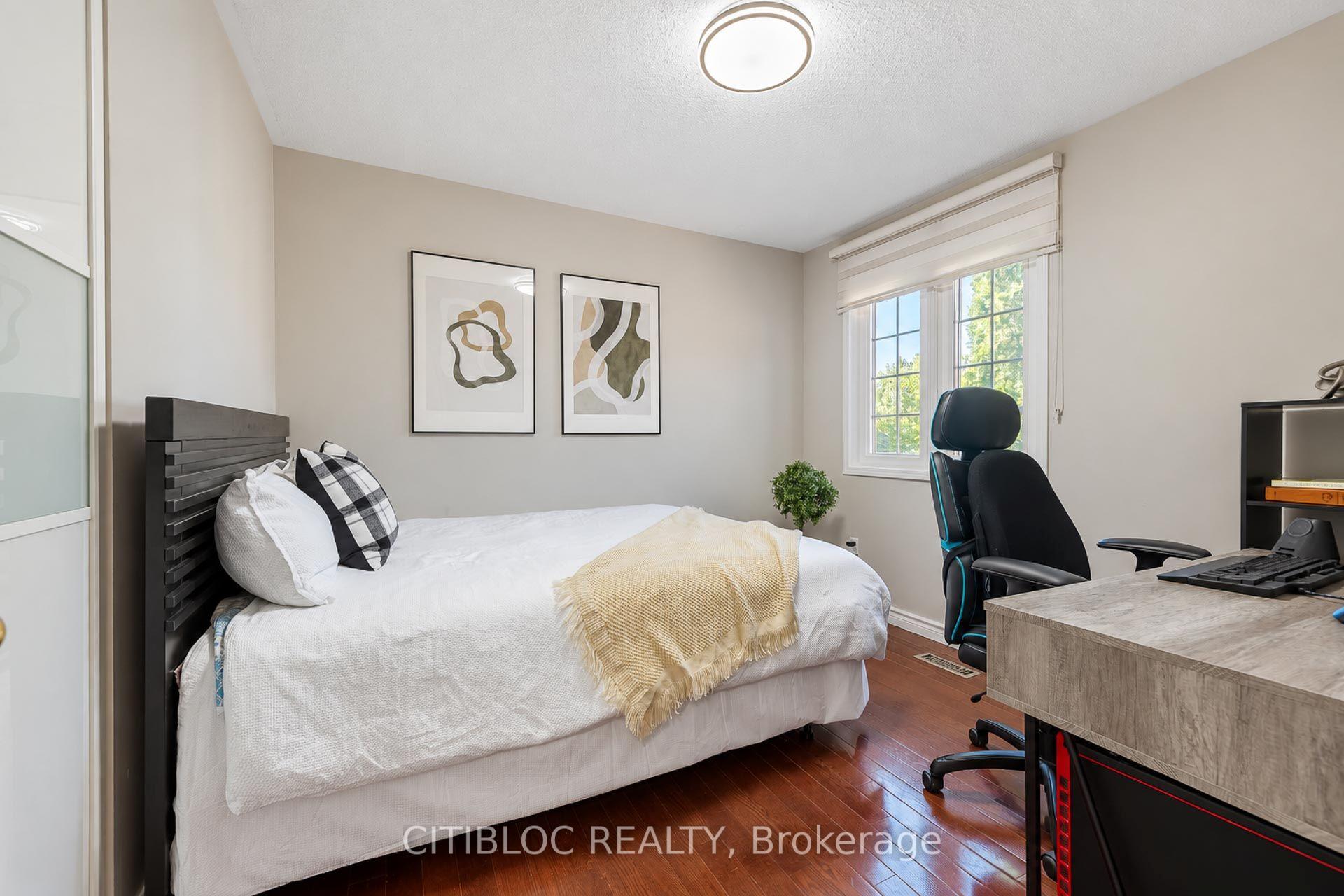 Photo 26 of 33 Desert View Crescent, Richmond Hill, Westbrook — HOMEH
