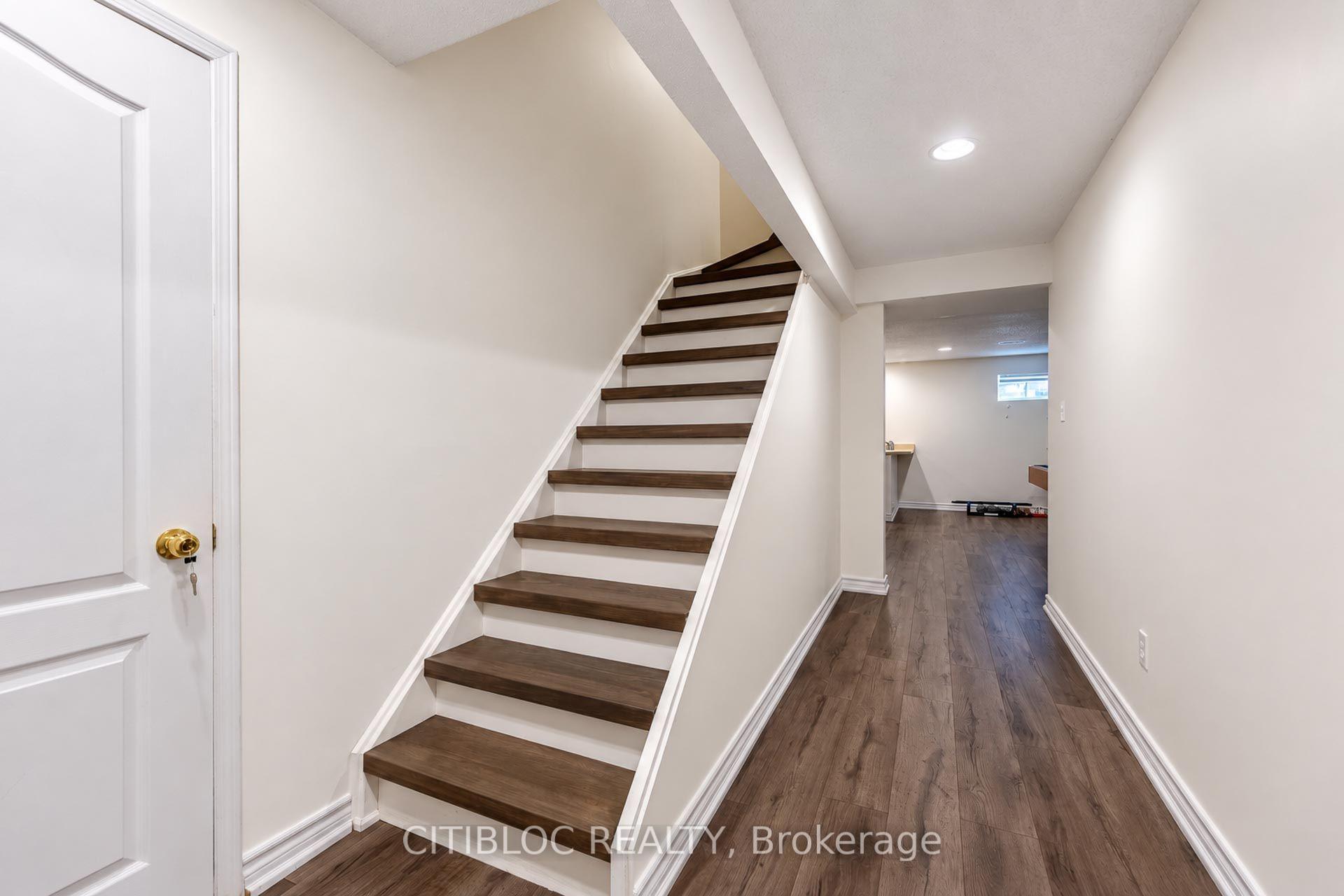 Photo 30 of 33 Desert View Crescent, Richmond Hill, Westbrook — HOMEH