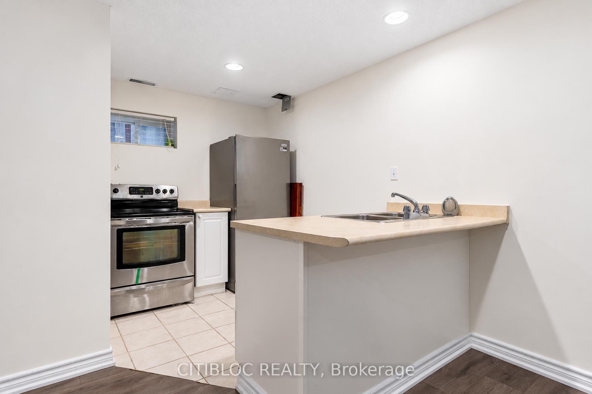 Photo 34 of 33 Desert View Crescent, Richmond Hill, Westbrook — HOMEH