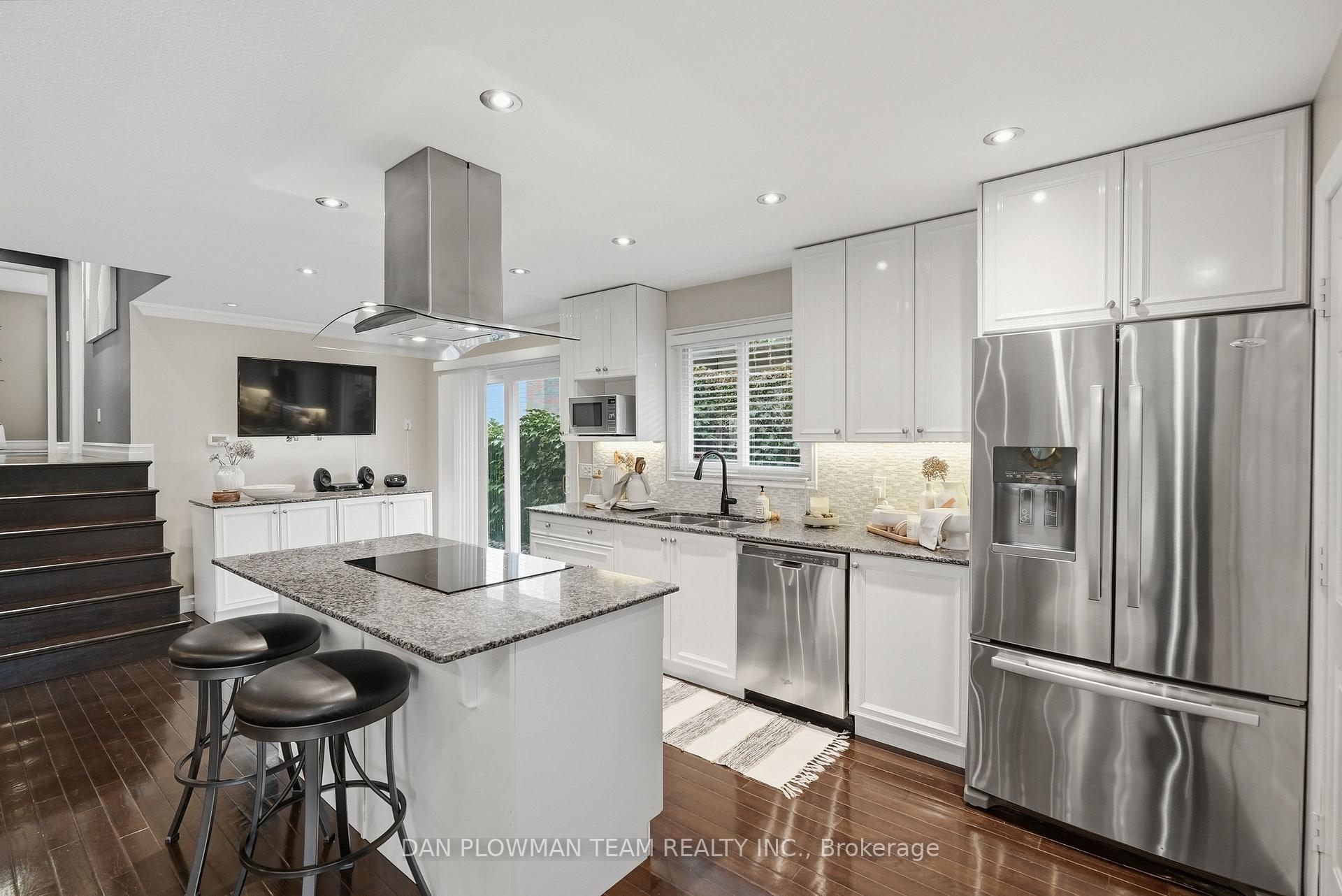 Photo 12 of 77 Hialeah Crescent, Whitby, Blue Grass Meadows — HOMEH