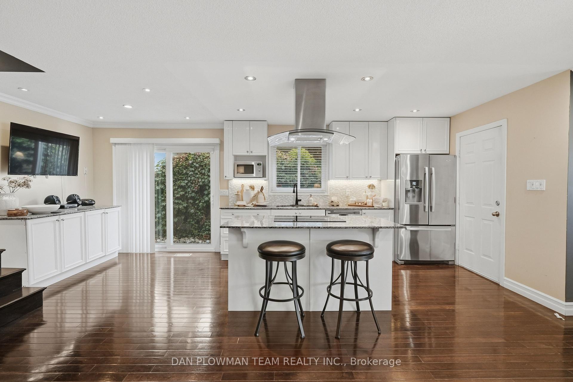 Photo 13 of 77 Hialeah Crescent, Whitby, Blue Grass Meadows — HOMEH