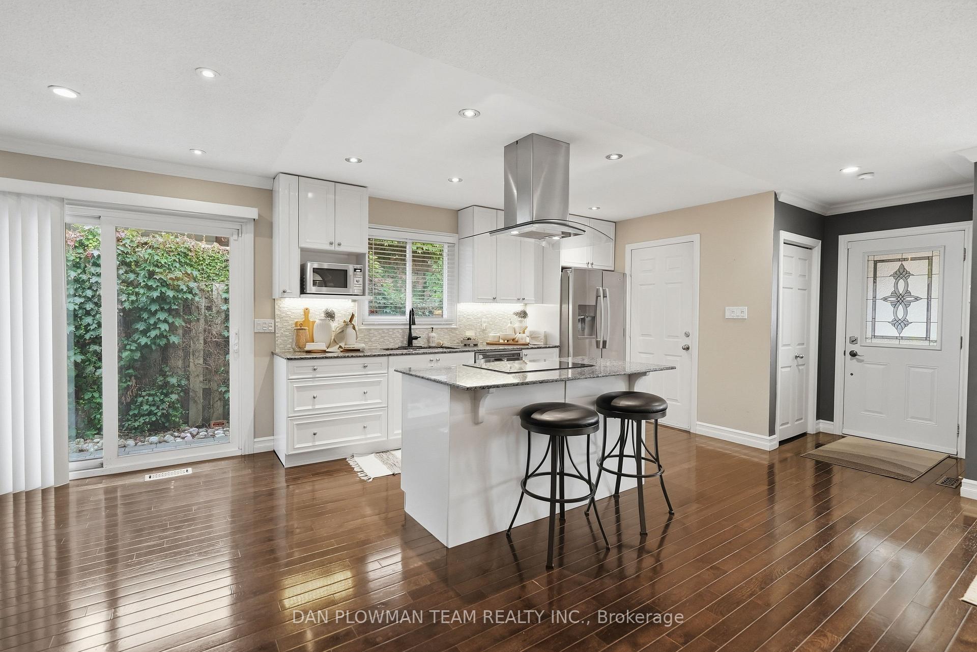 Photo 14 of 77 Hialeah Crescent, Whitby, Blue Grass Meadows — HOMEH