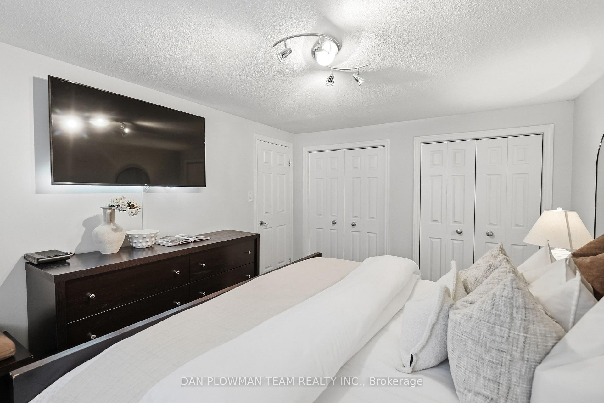 Photo 21 of 77 Hialeah Crescent, Whitby, Blue Grass Meadows — HOMEH