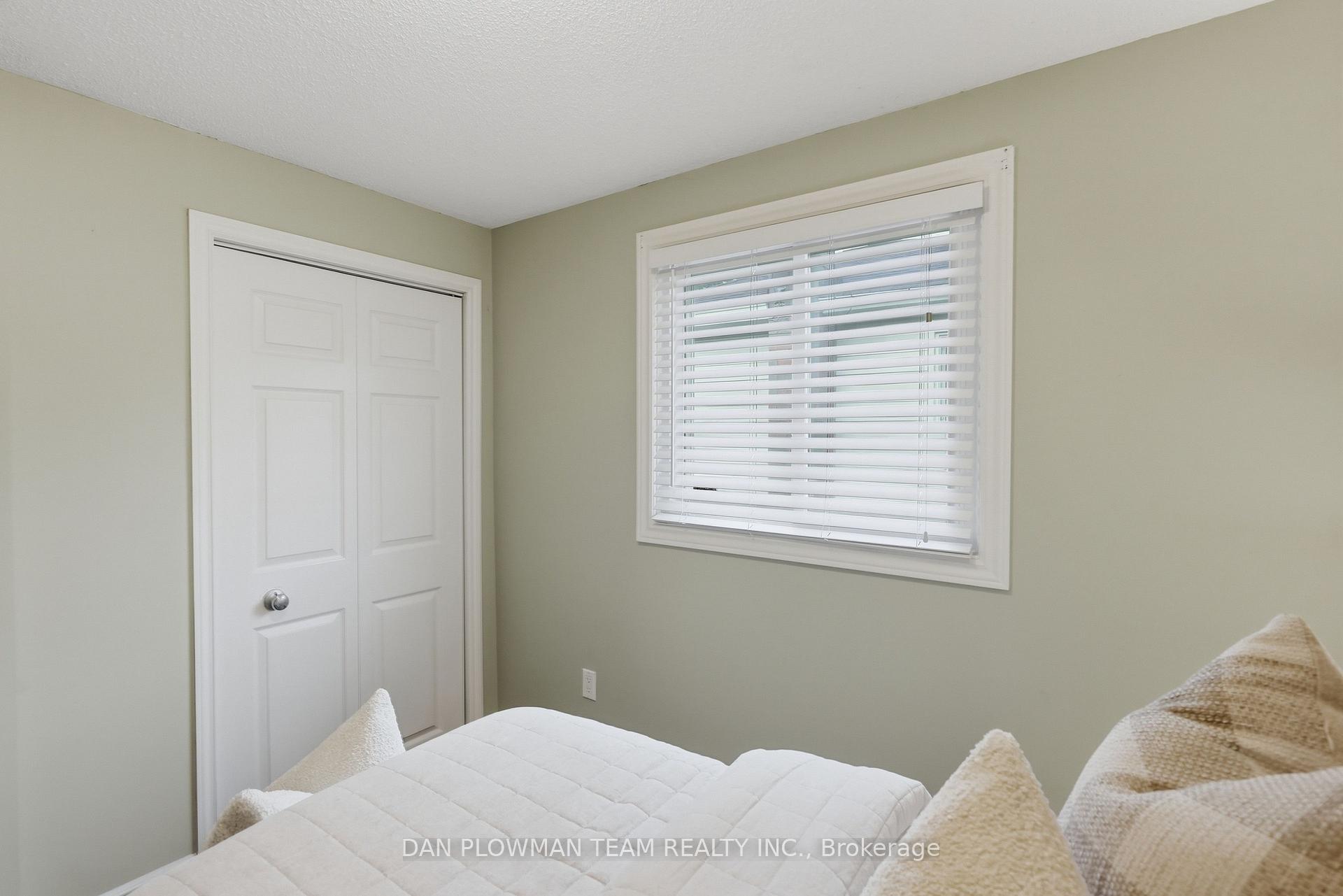 Photo 27 of 77 Hialeah Crescent, Whitby, Blue Grass Meadows — HOMEH