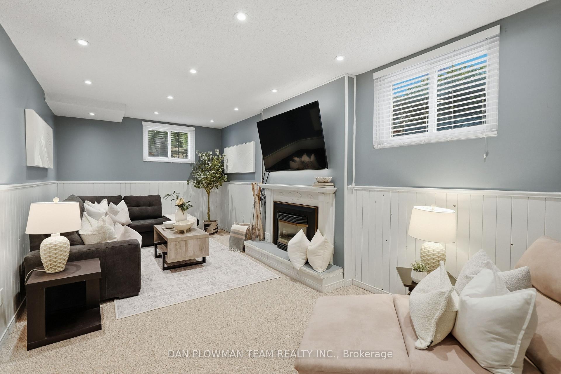 Photo 28 of 77 Hialeah Crescent, Whitby, Blue Grass Meadows — HOMEH